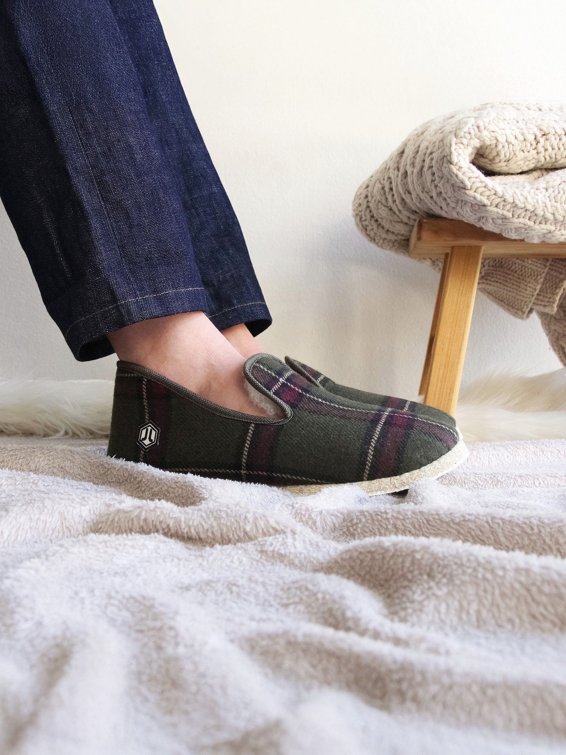 vue portée charentaises ecossais kaki jules jenn