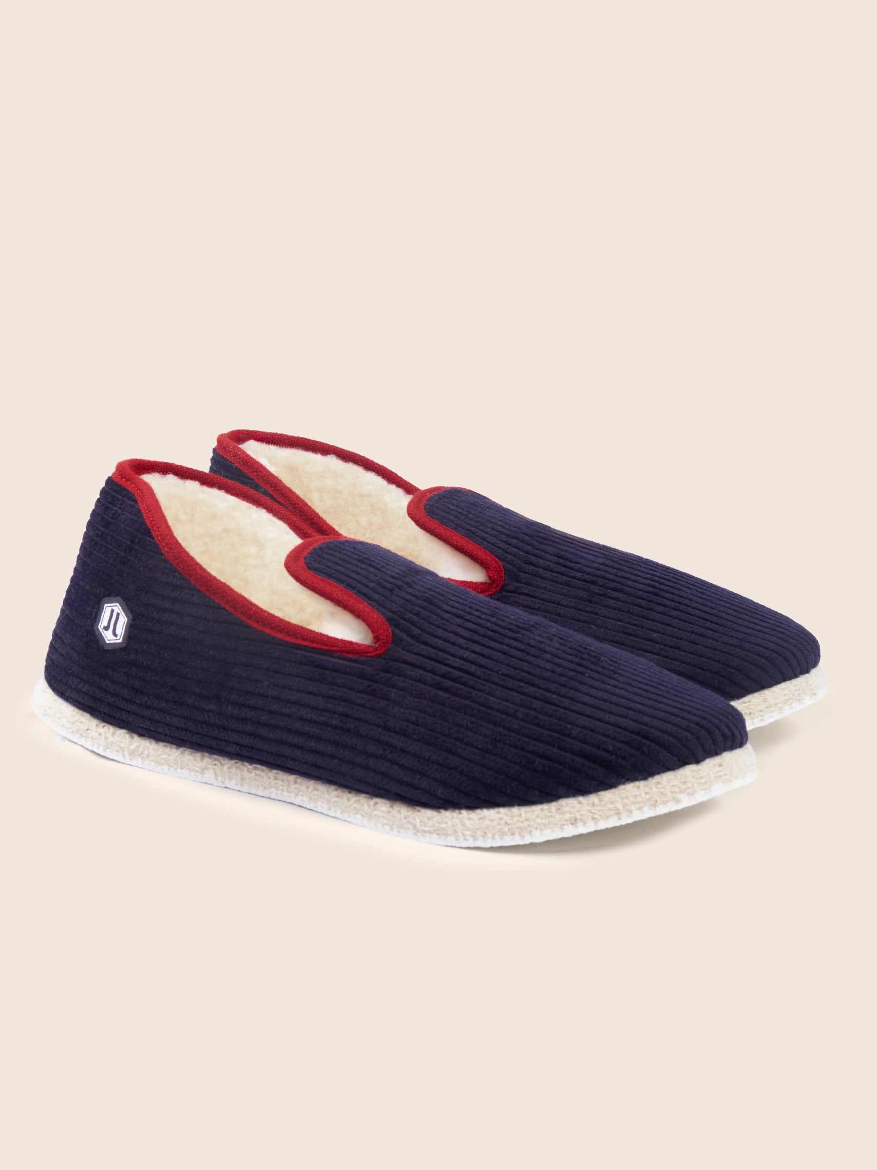 vue avant charentaises velours cotele bleu rouge jules & jenn