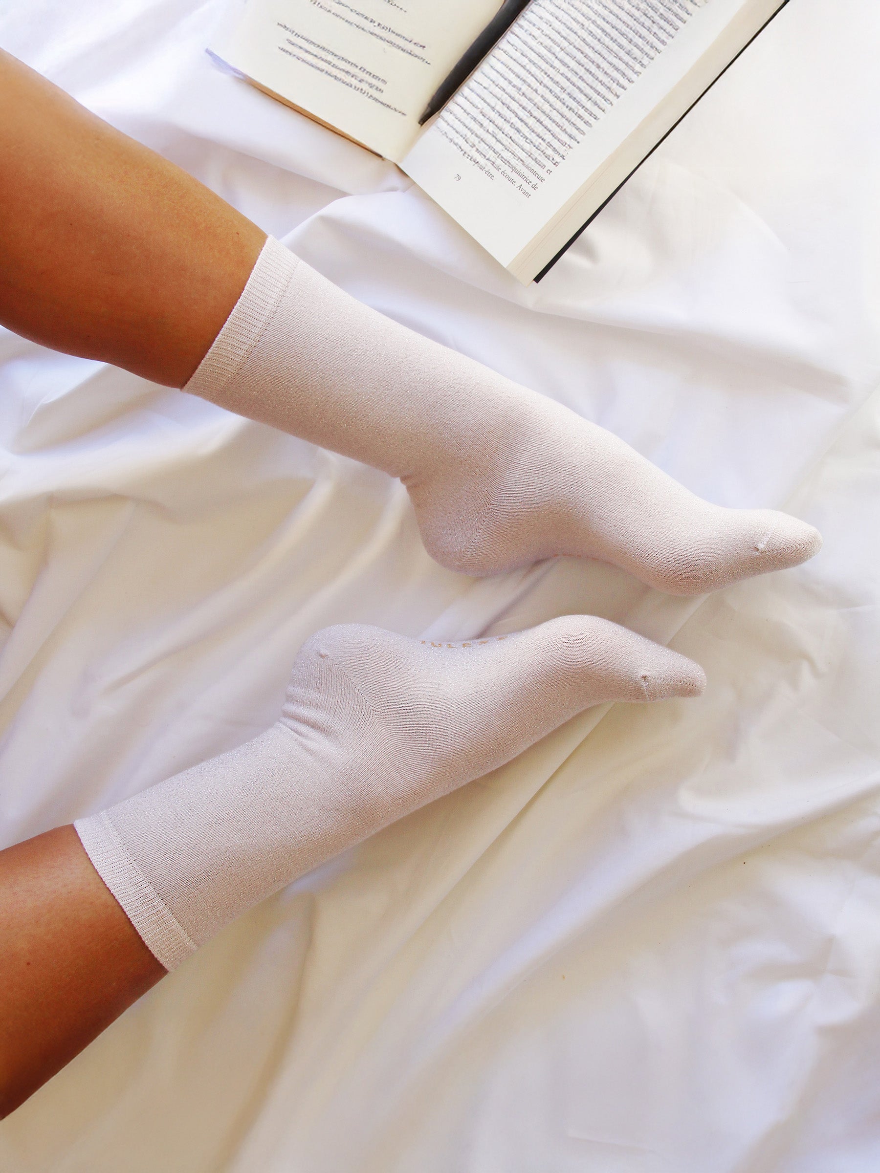 vue portée chaussettes lurex blanc argente jules jenn