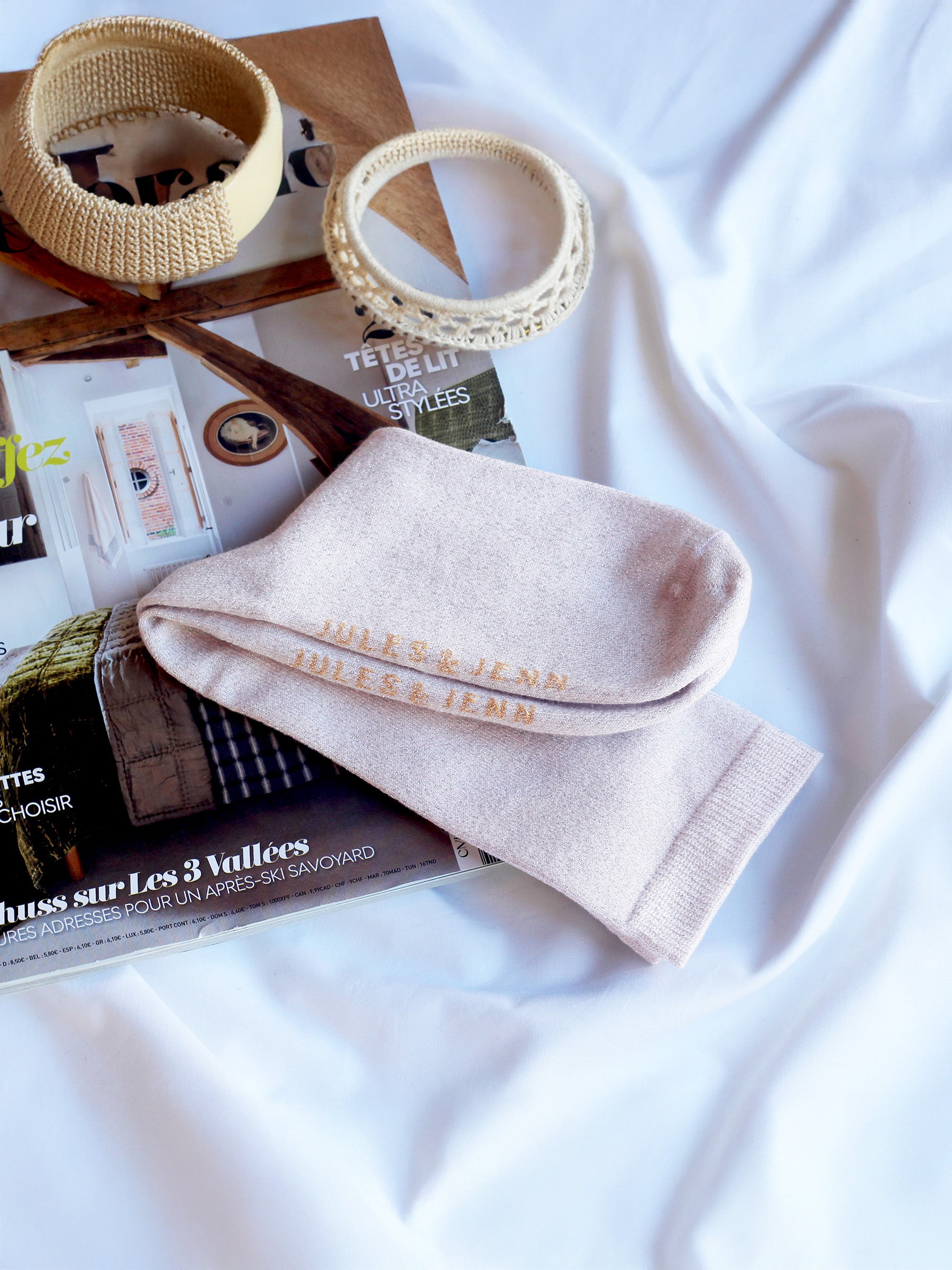 vue posée chaussettes lurex blanc argente jules jenn