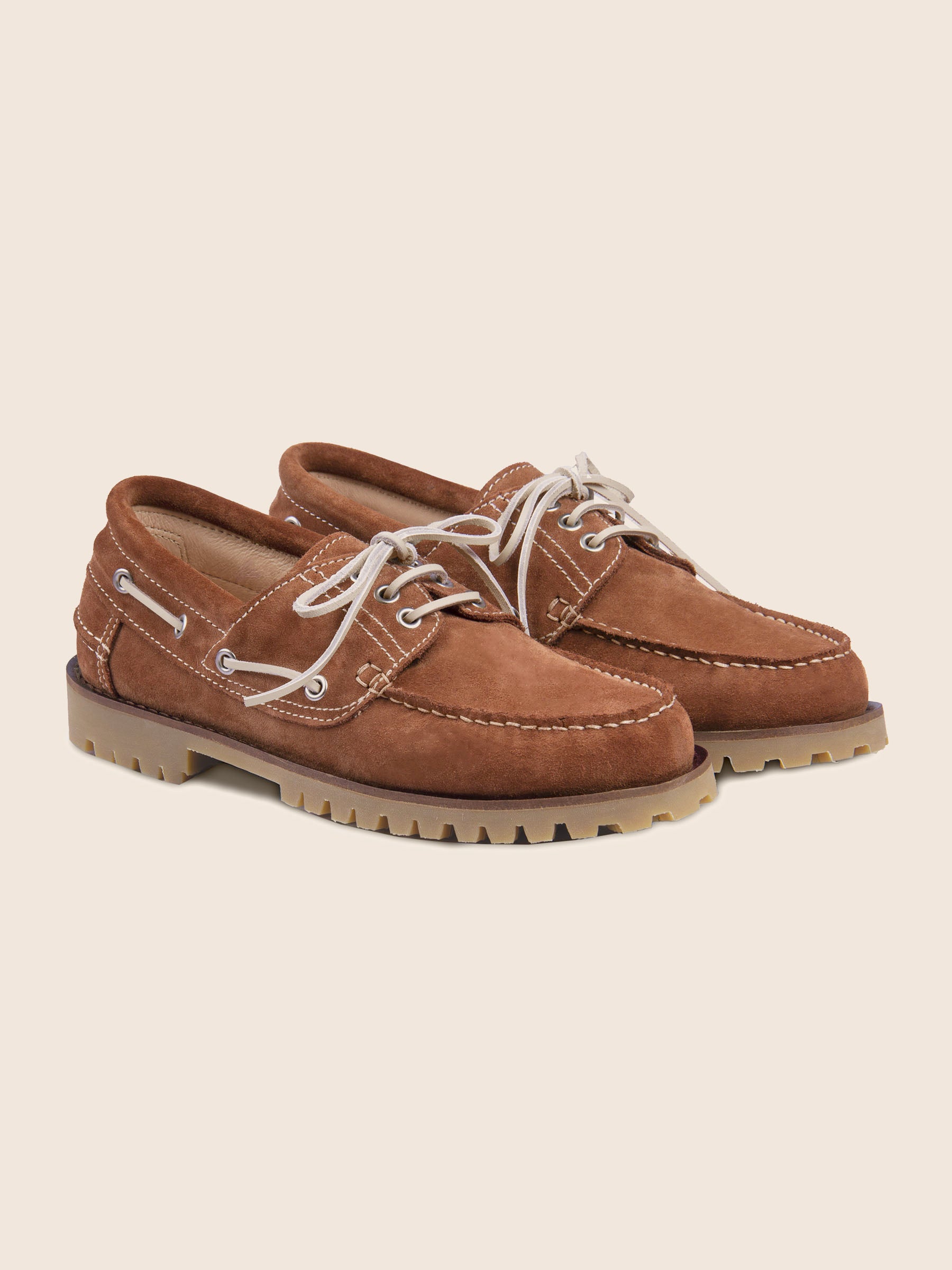 chaussures bateau semelles crantees cuir daim camel jules jenn