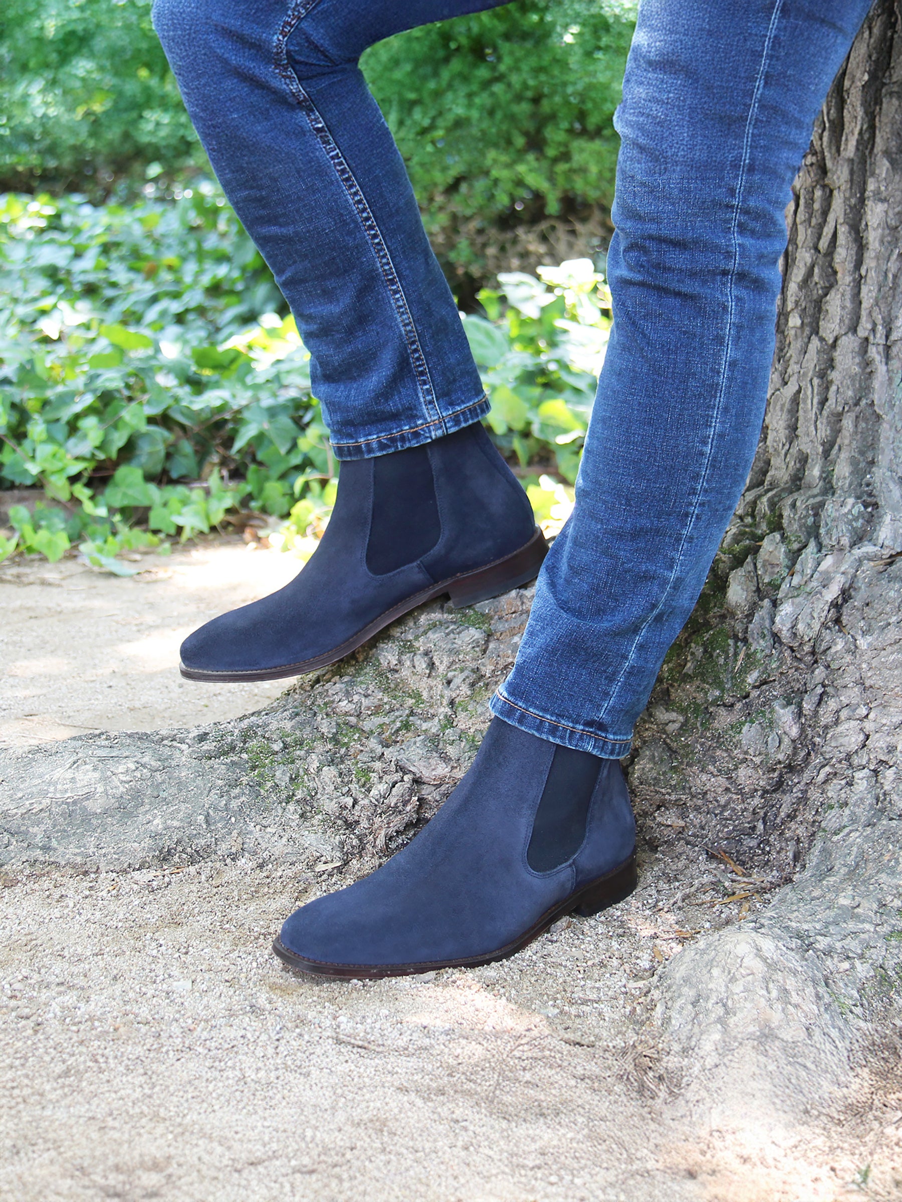 vue portée chelsea boots cuir daim bleu jules & jenn