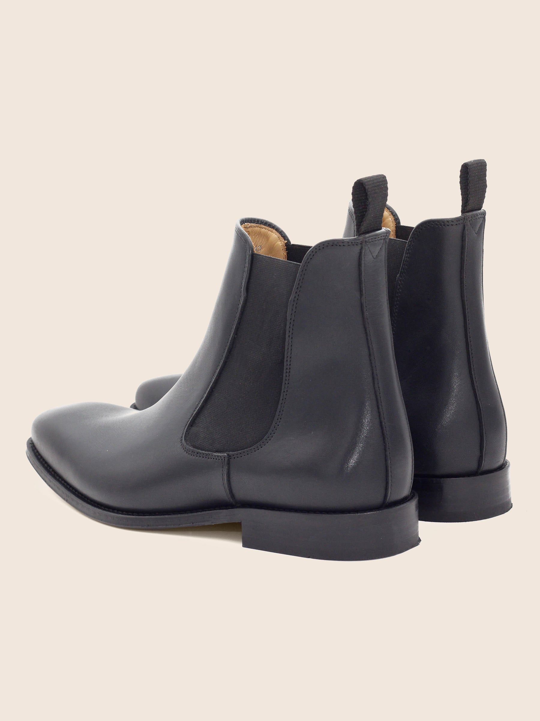 vue arriere de chelsea boots homme cuir noir Jules Jenn