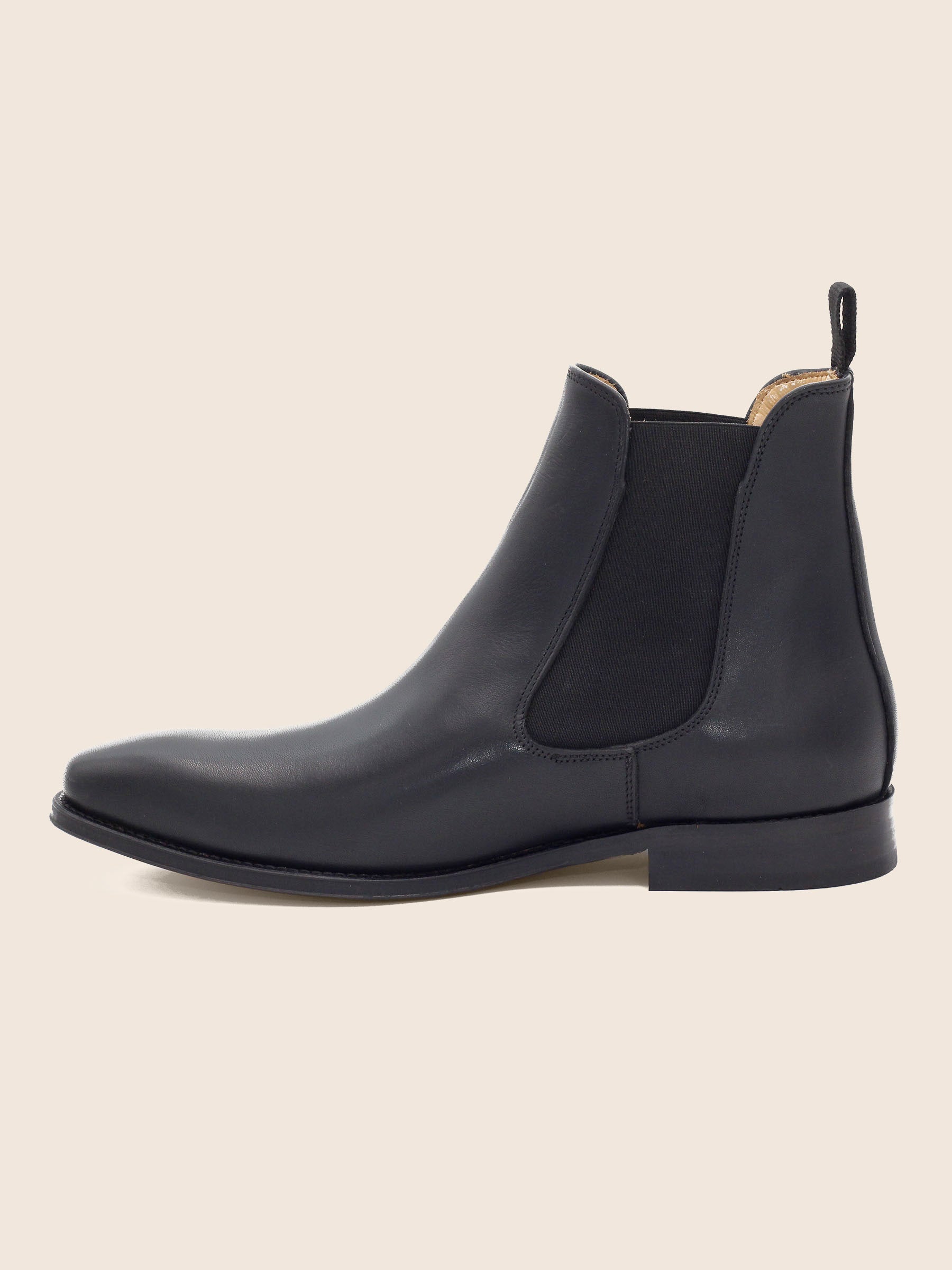 vue interieure de chelsea boots cuir noir Jules Jenn