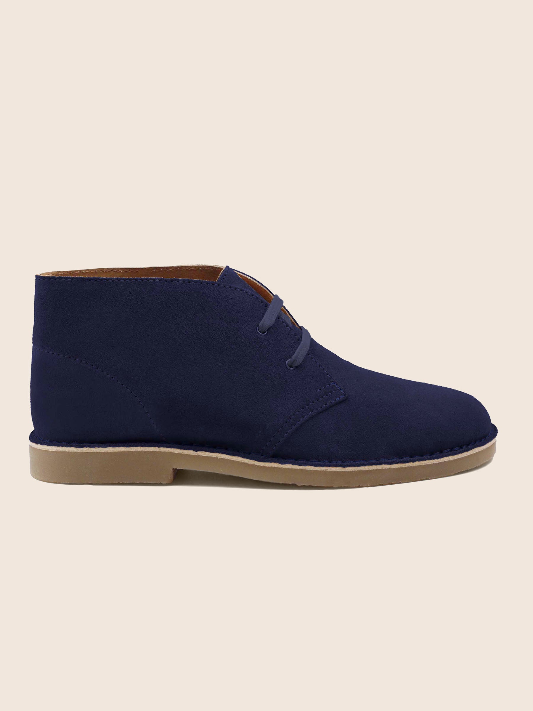 vue poséee chukka boots daim bleu jules jenn