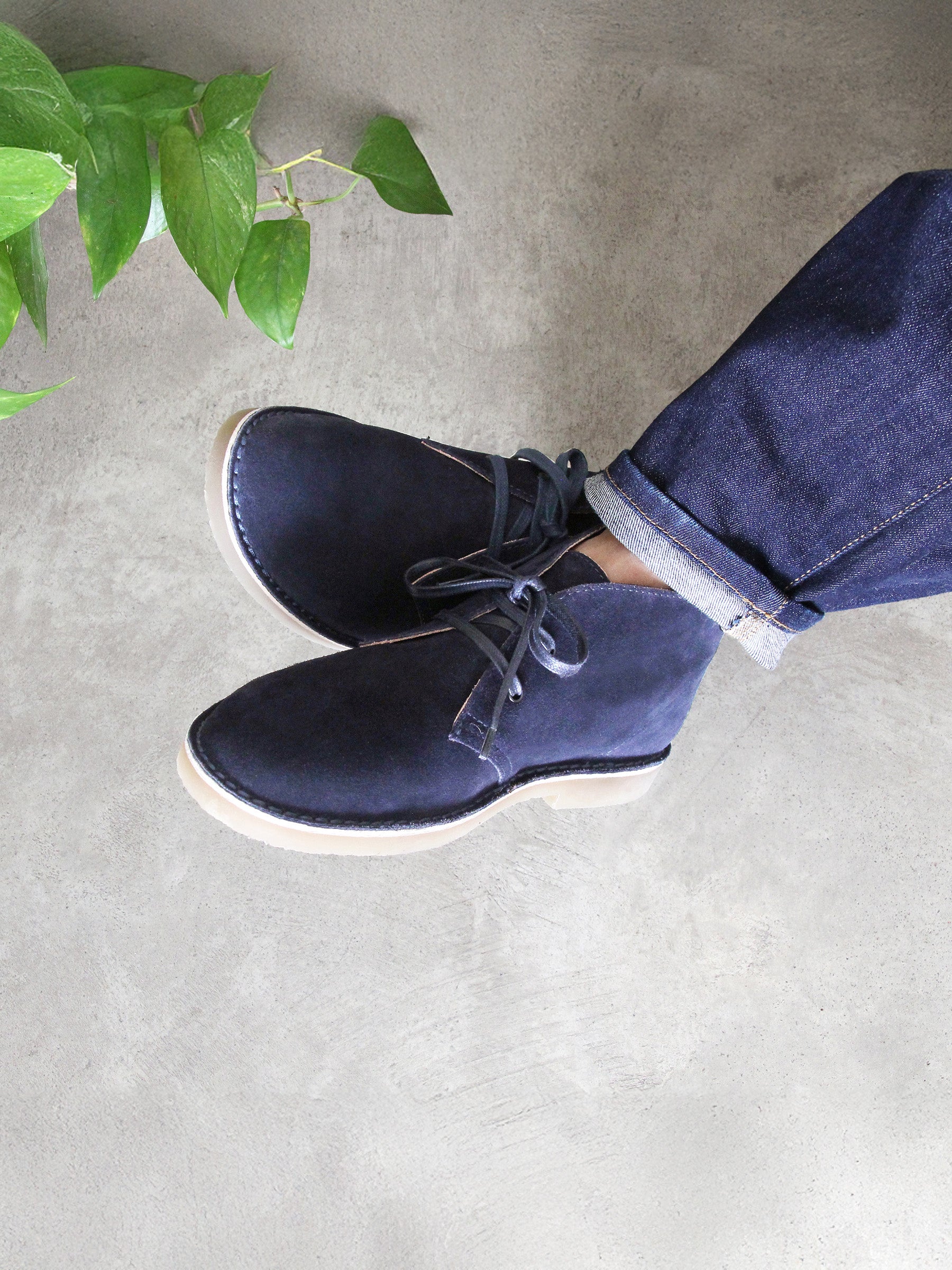 vue portée chukka boots cuir daim bleu jules jenn