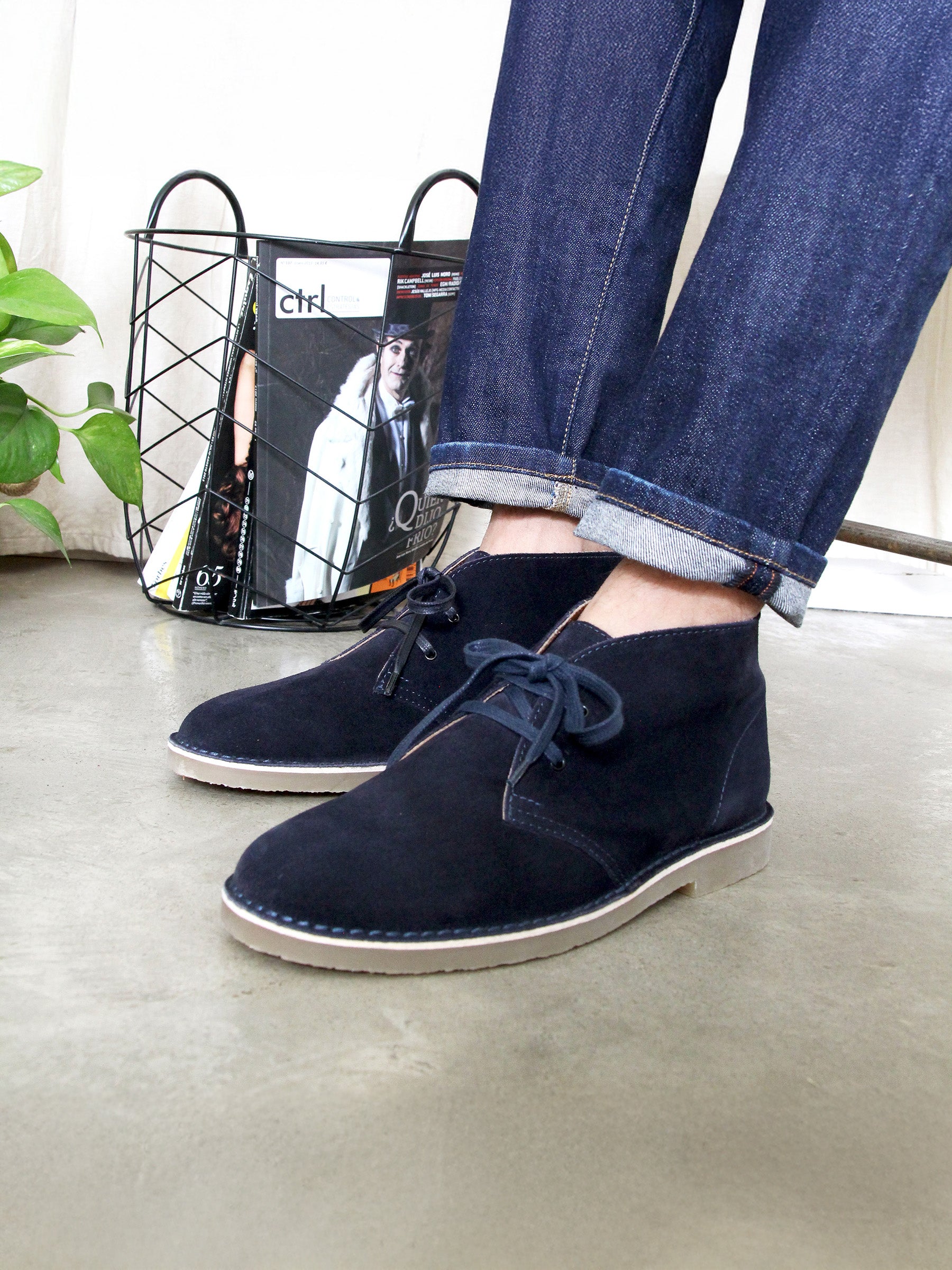 vue portée chukka boots cuir daim bleu jules jenn