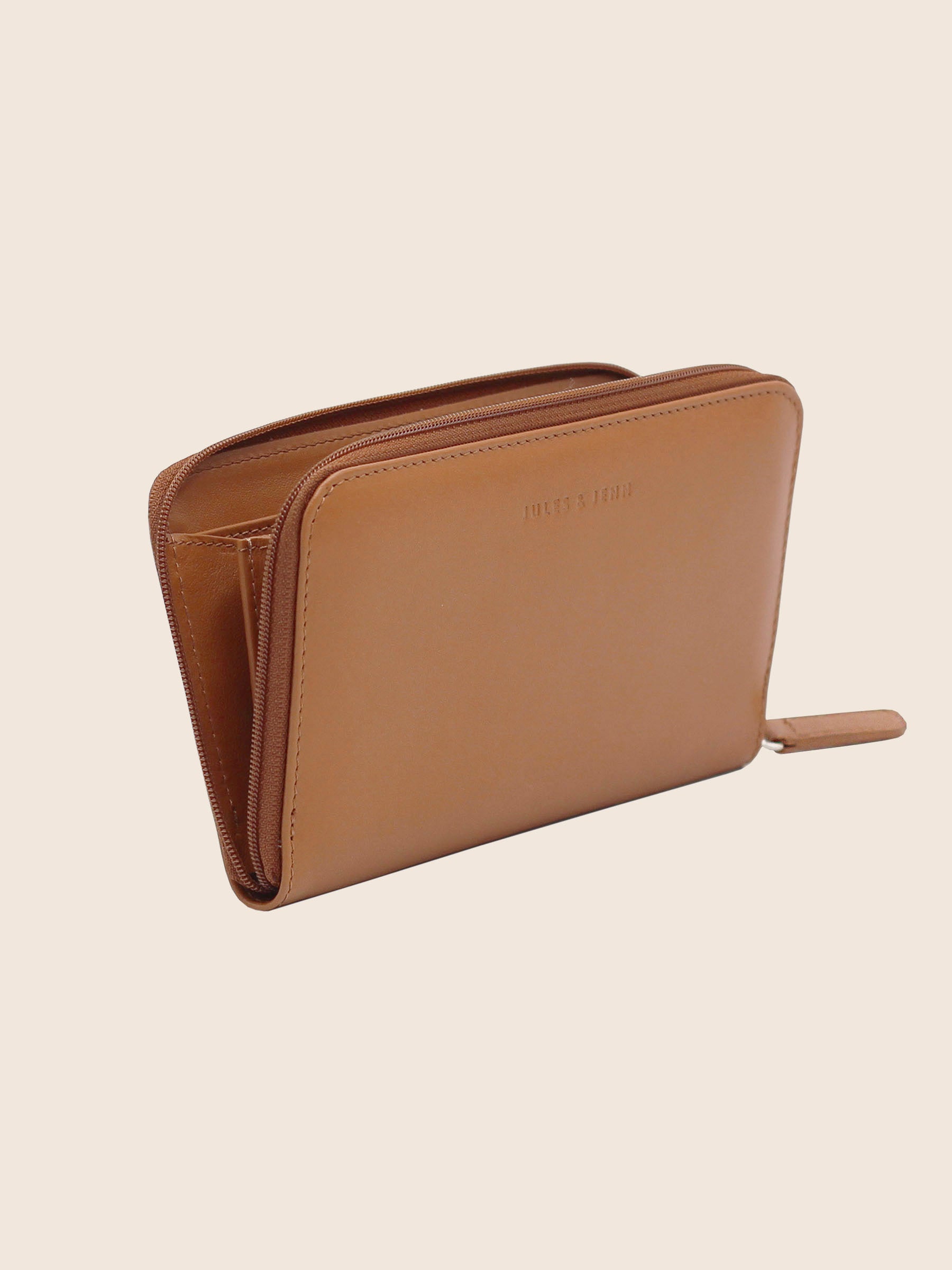 vue debout du compagnon camel cuir italien