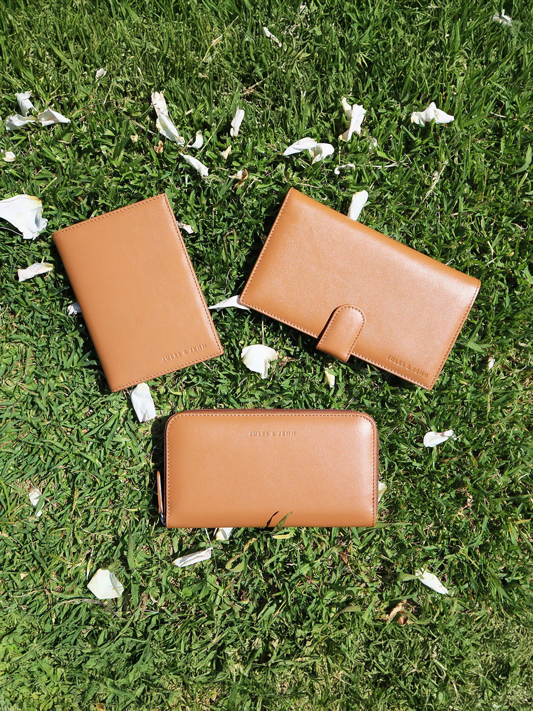 vue posée compagnon cuir camel jules jenn