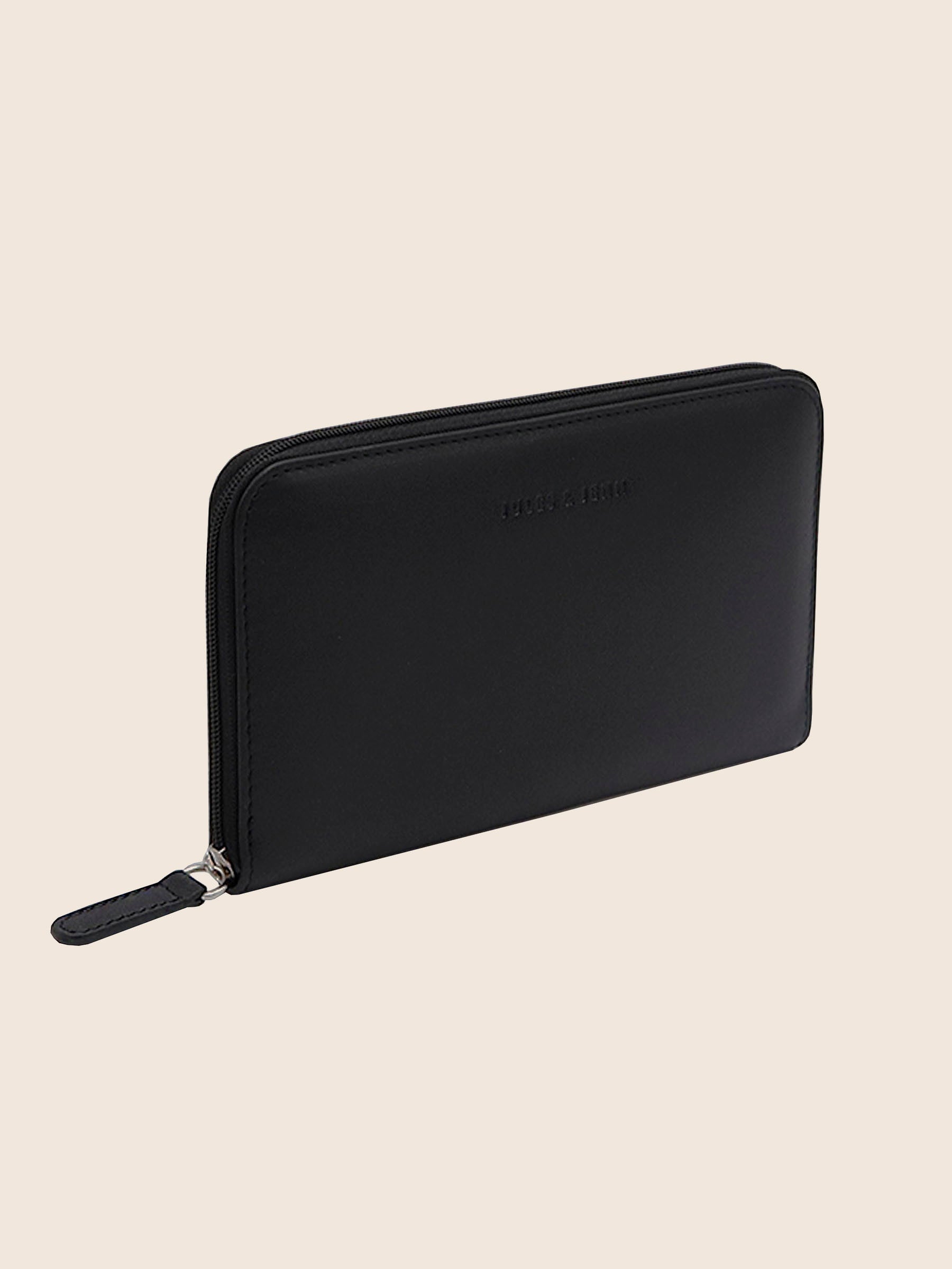 vue debout du compagnon cuir noir