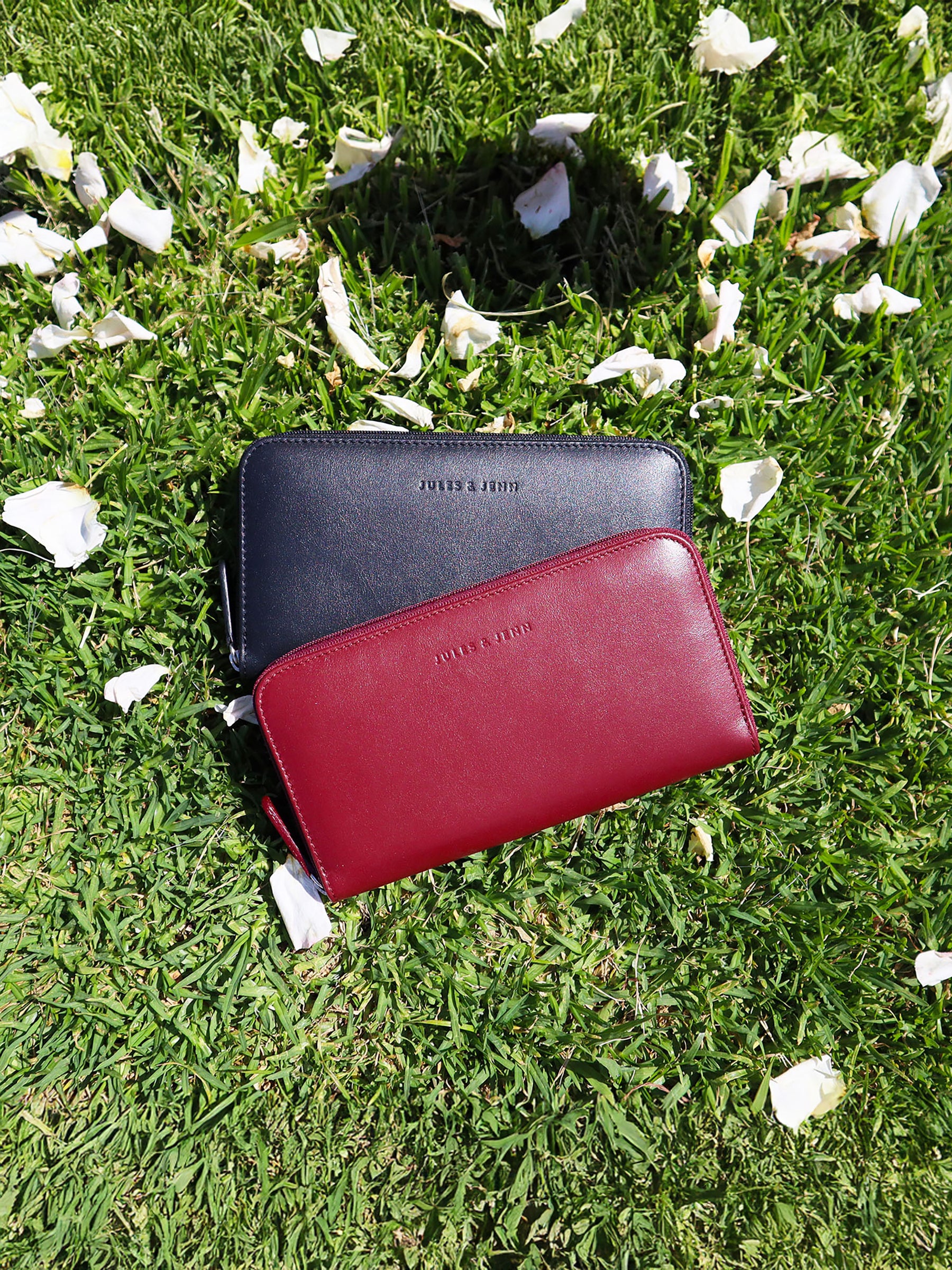 vue posée compagnon cuir noir jules jenn