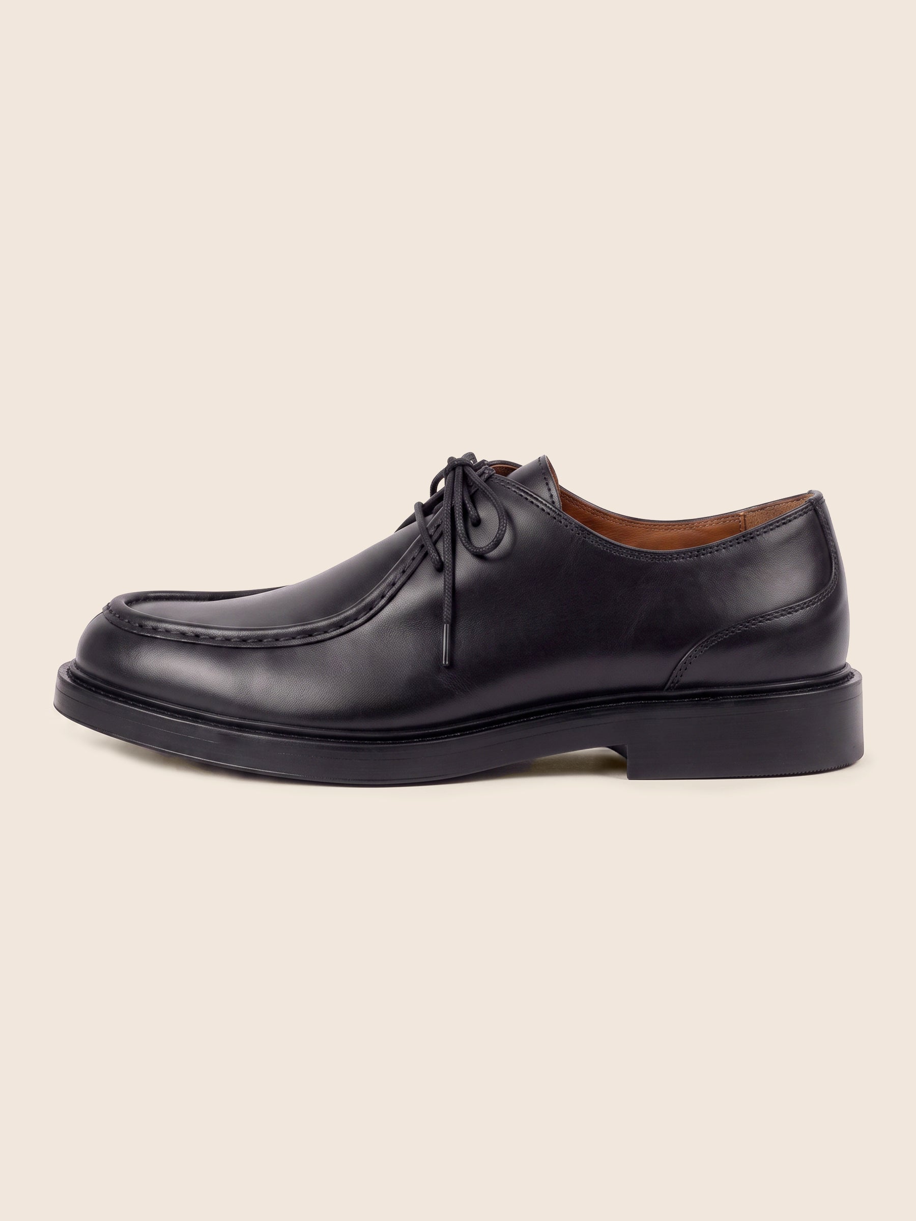 vue interieure derbies plateau cuir noir jules & jenn