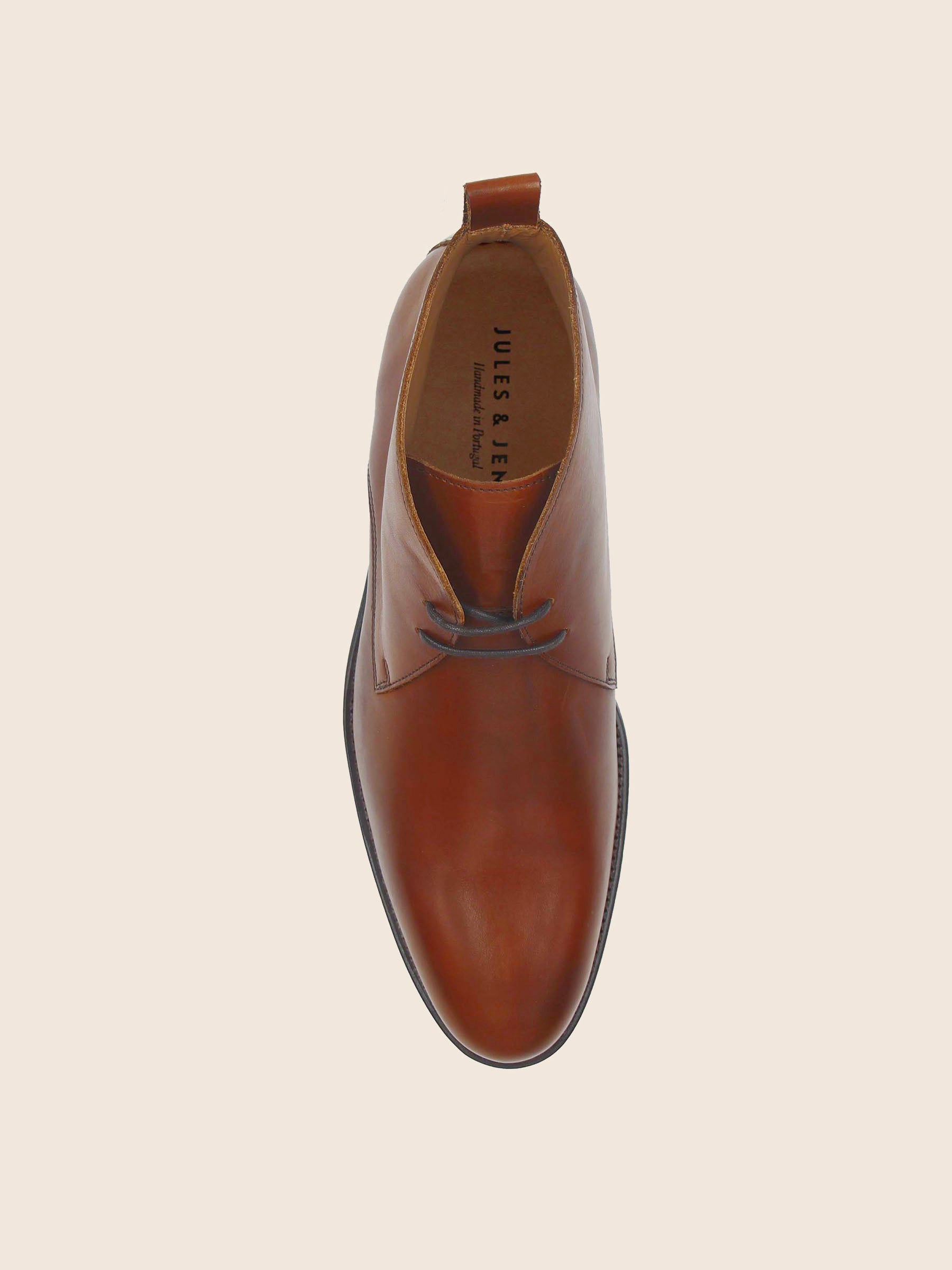 vue dessus desert boots cuir cognac jules & jenn