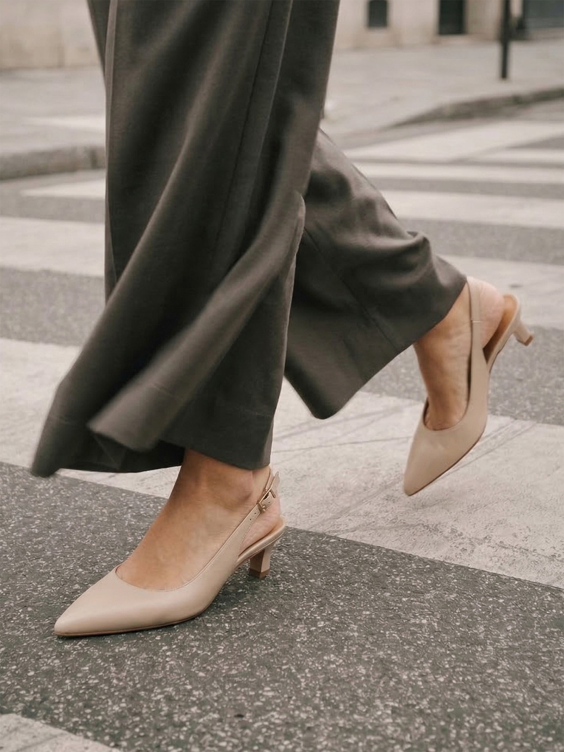 photo vue portée escarpins slingback petit talon cuir creme jules & jenn 2