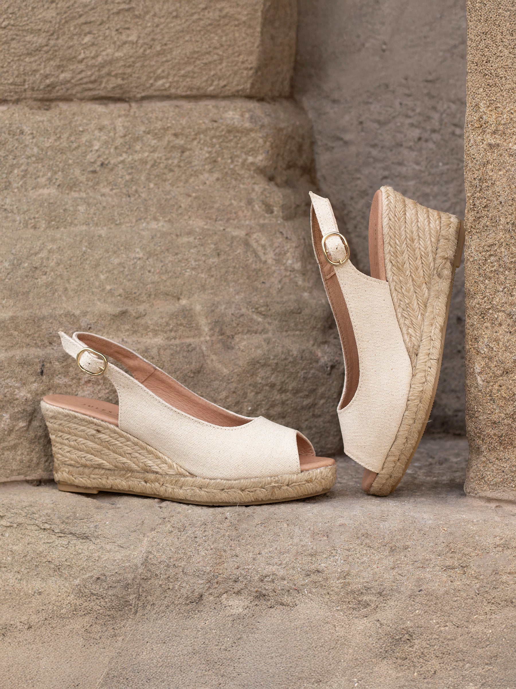 vue posée espadrilles slingback recyclees dore jules jenn