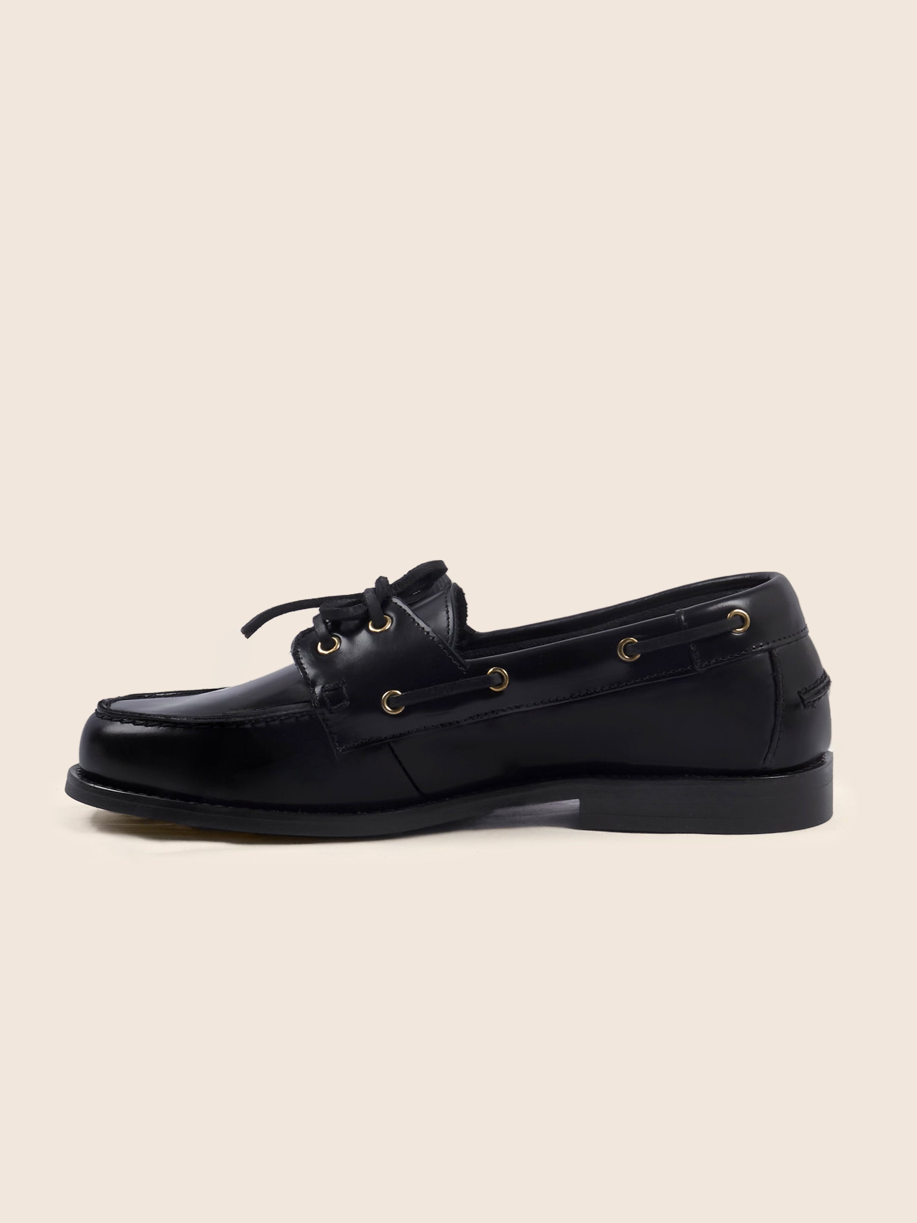 photo vue interieure mocassins bateau cuir glace noir jules jenn