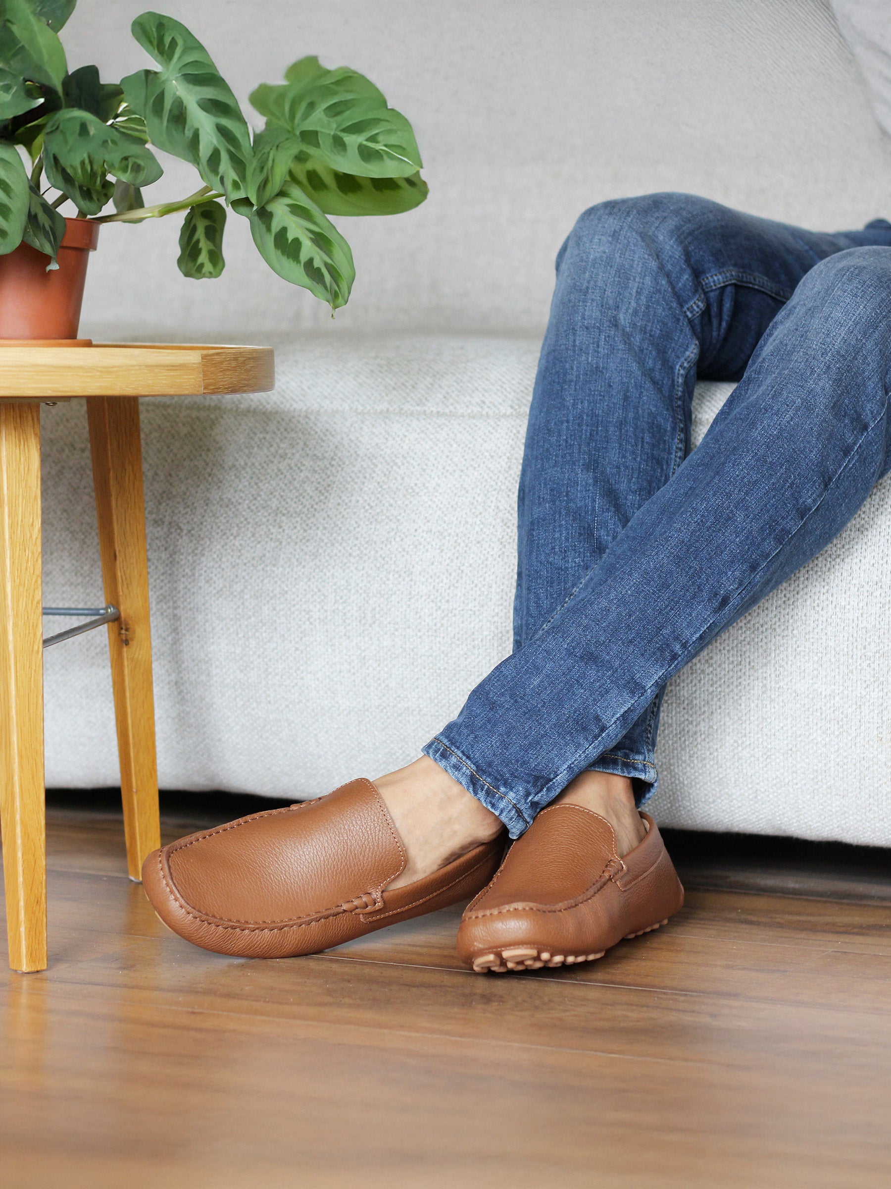 vue portée mocassins homme cuir graine cognac jules jenn