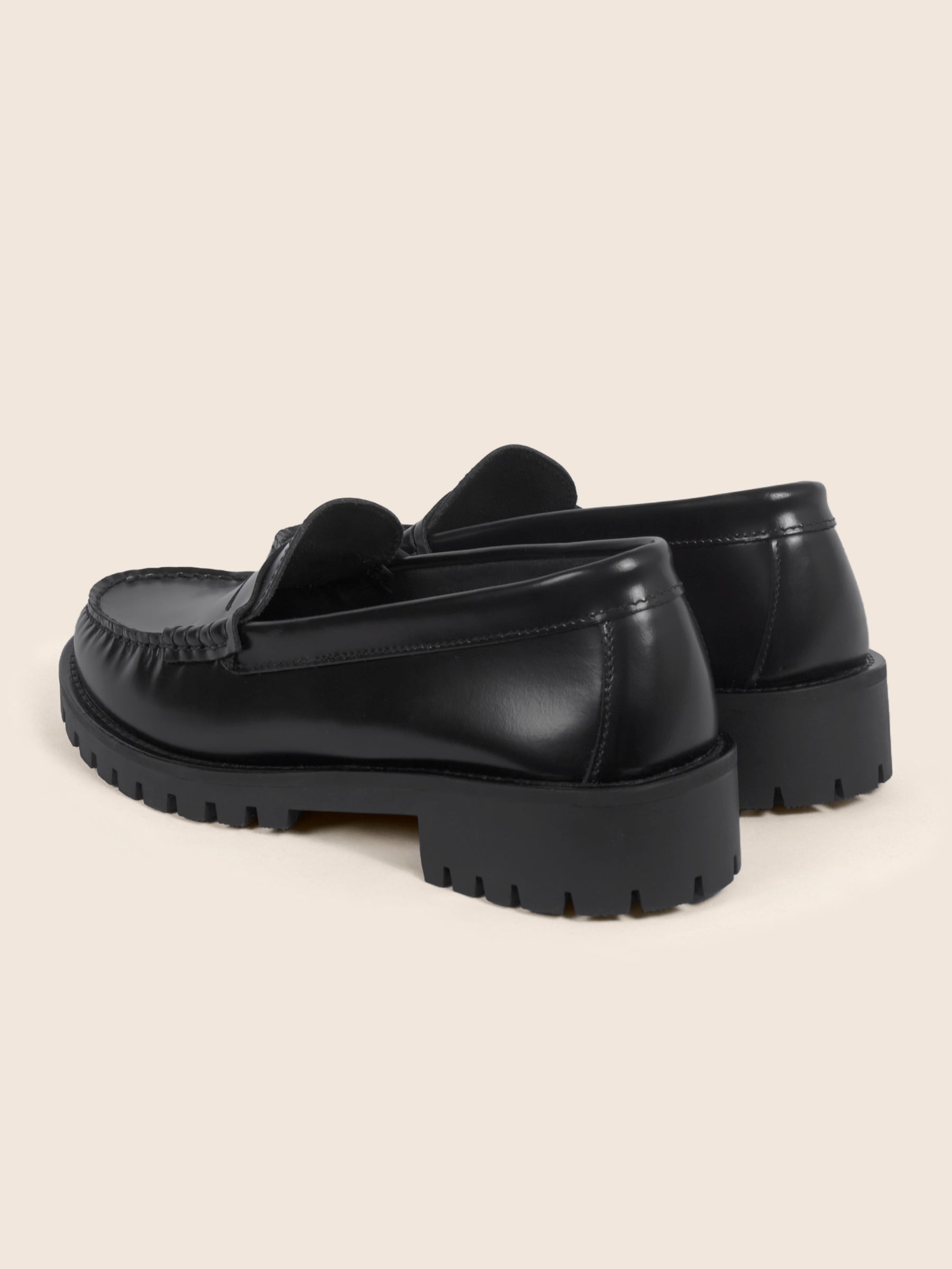 photo vue arrière mocassins cuir vernis noir jules jenn