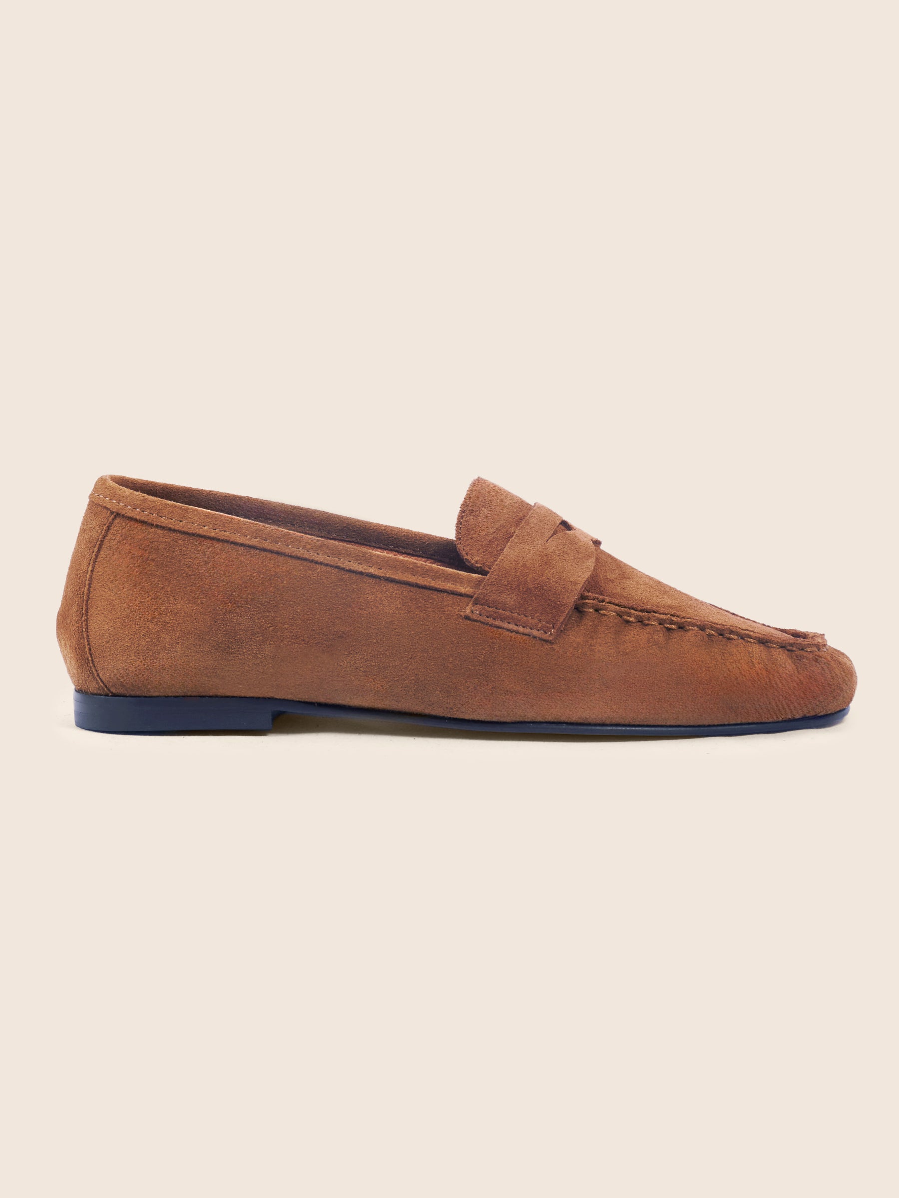 photo vue profil mocassins plissés thais cuir daim cognac jules jenn