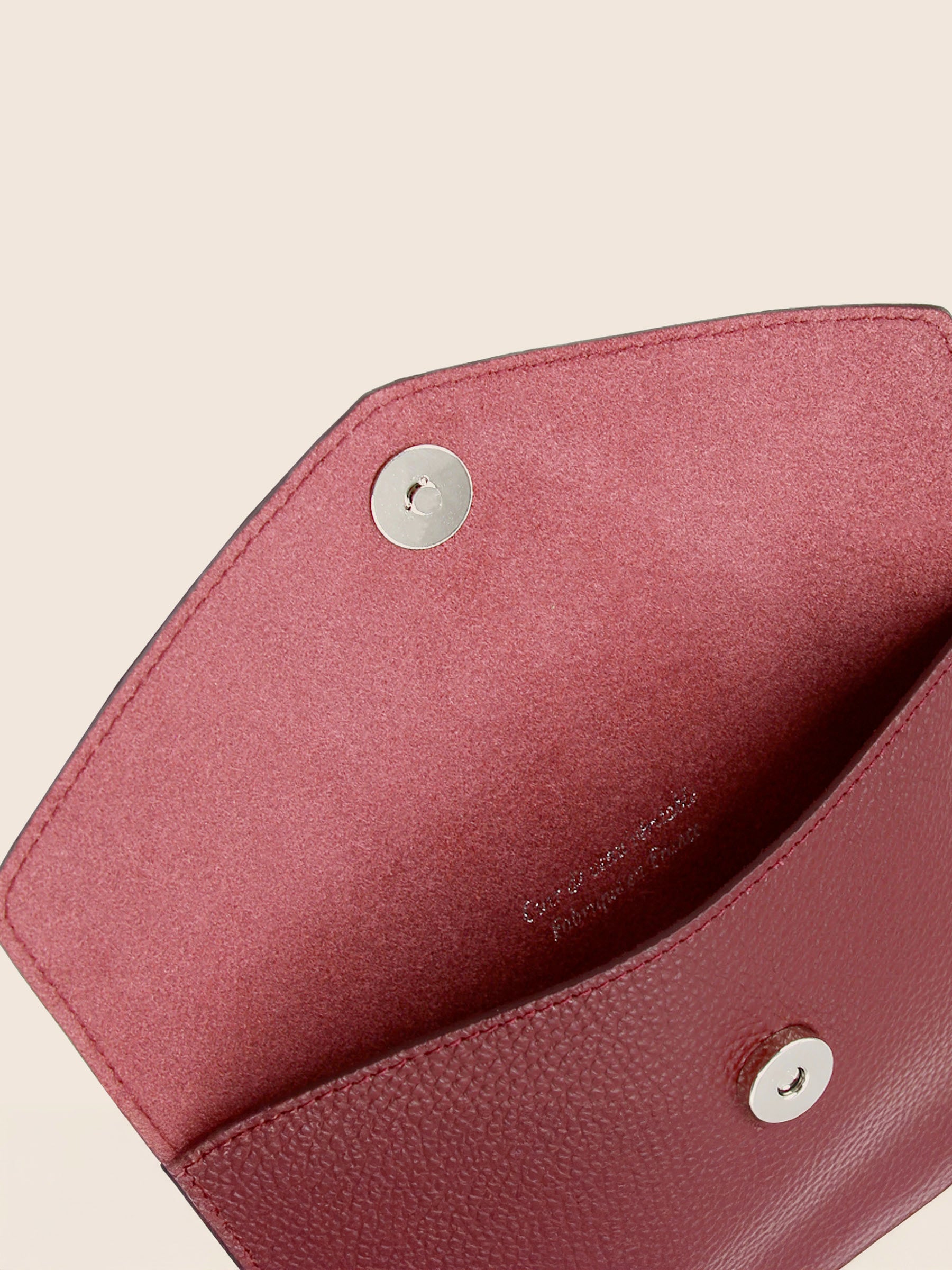 vue interieure pochette enveloppe cuir graine upcycle bordeaux jules & jenn