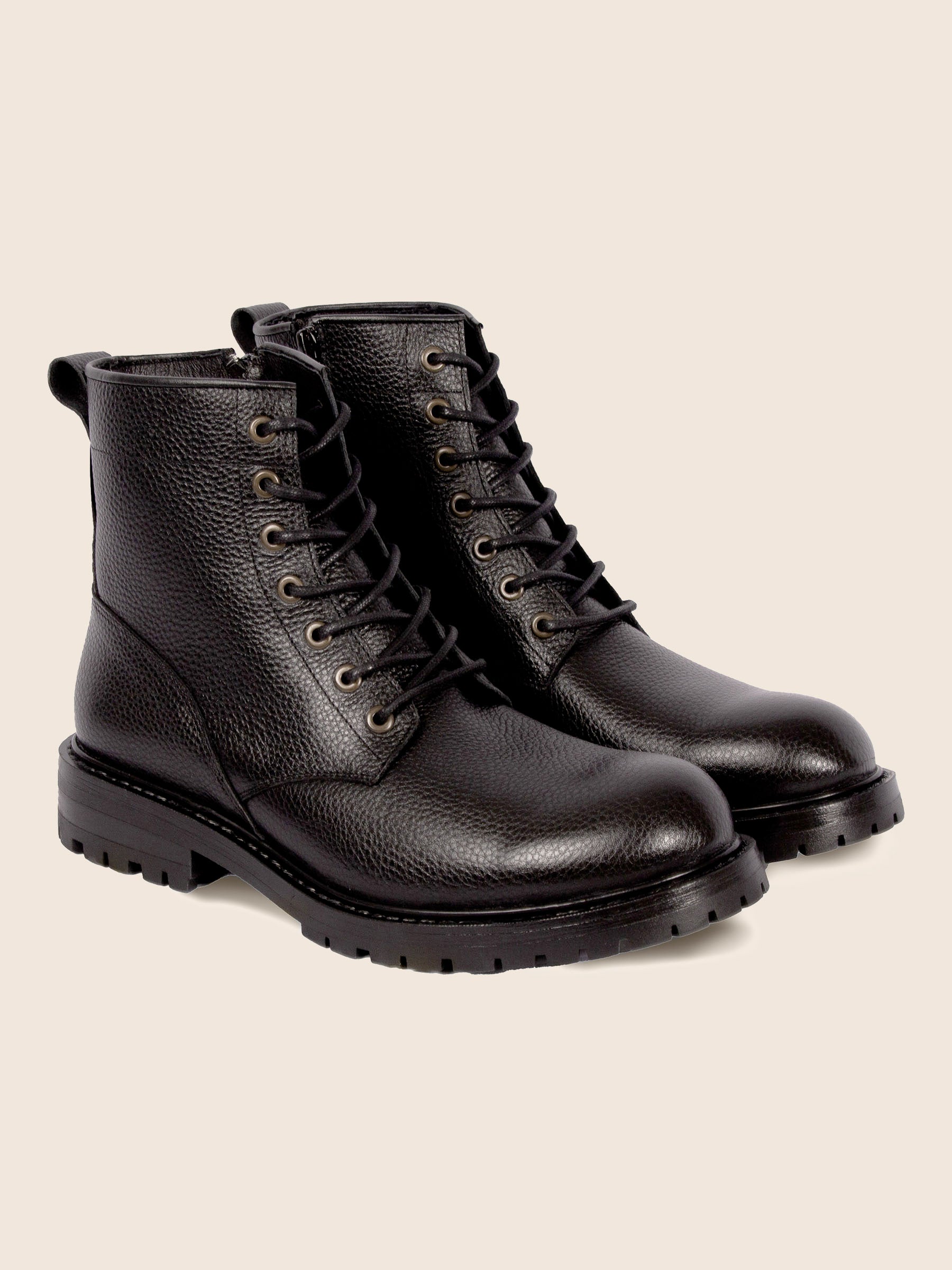 ranger boots crantees cuir graine noir jules jenn