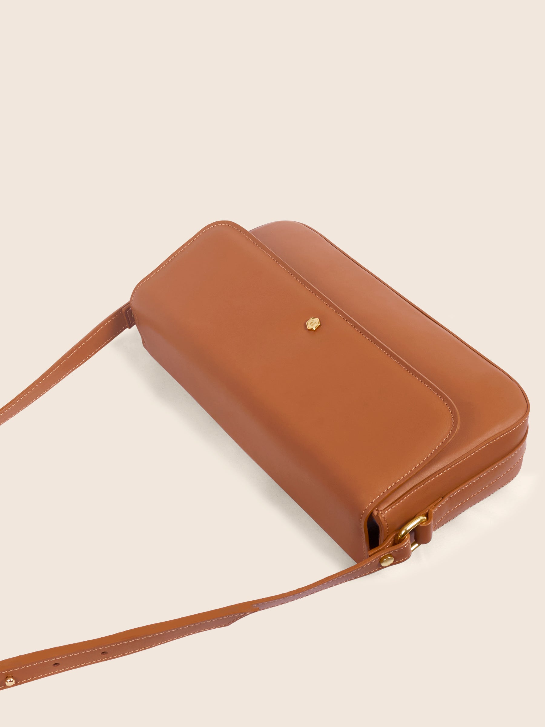 sac baguette cuir cognac vue dessus jules jenn