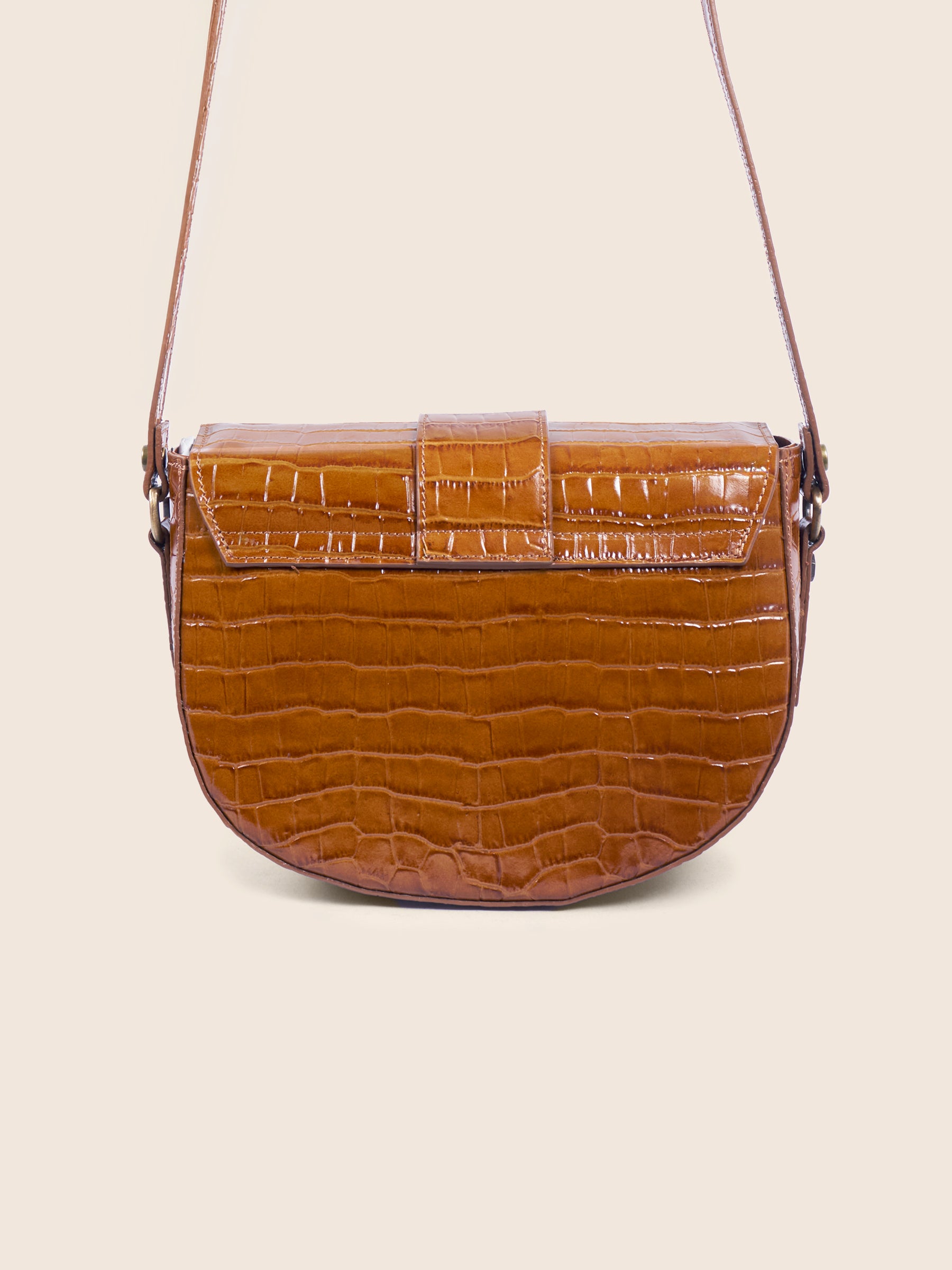 photo vue arrière sac boucle cuir imprime crocodile cognac jules jenn