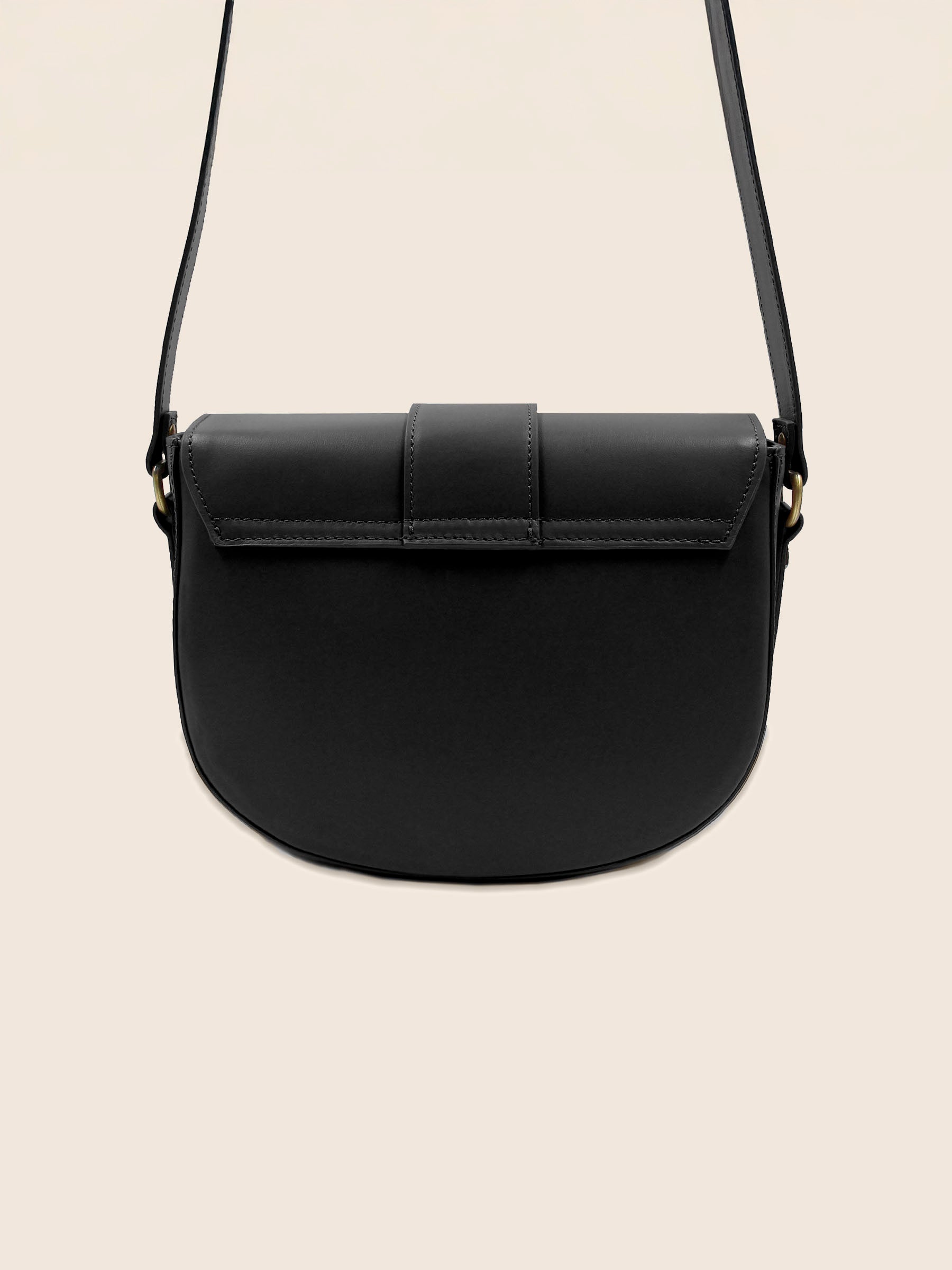 vue arriere sac boucle cuir noir jules jenn