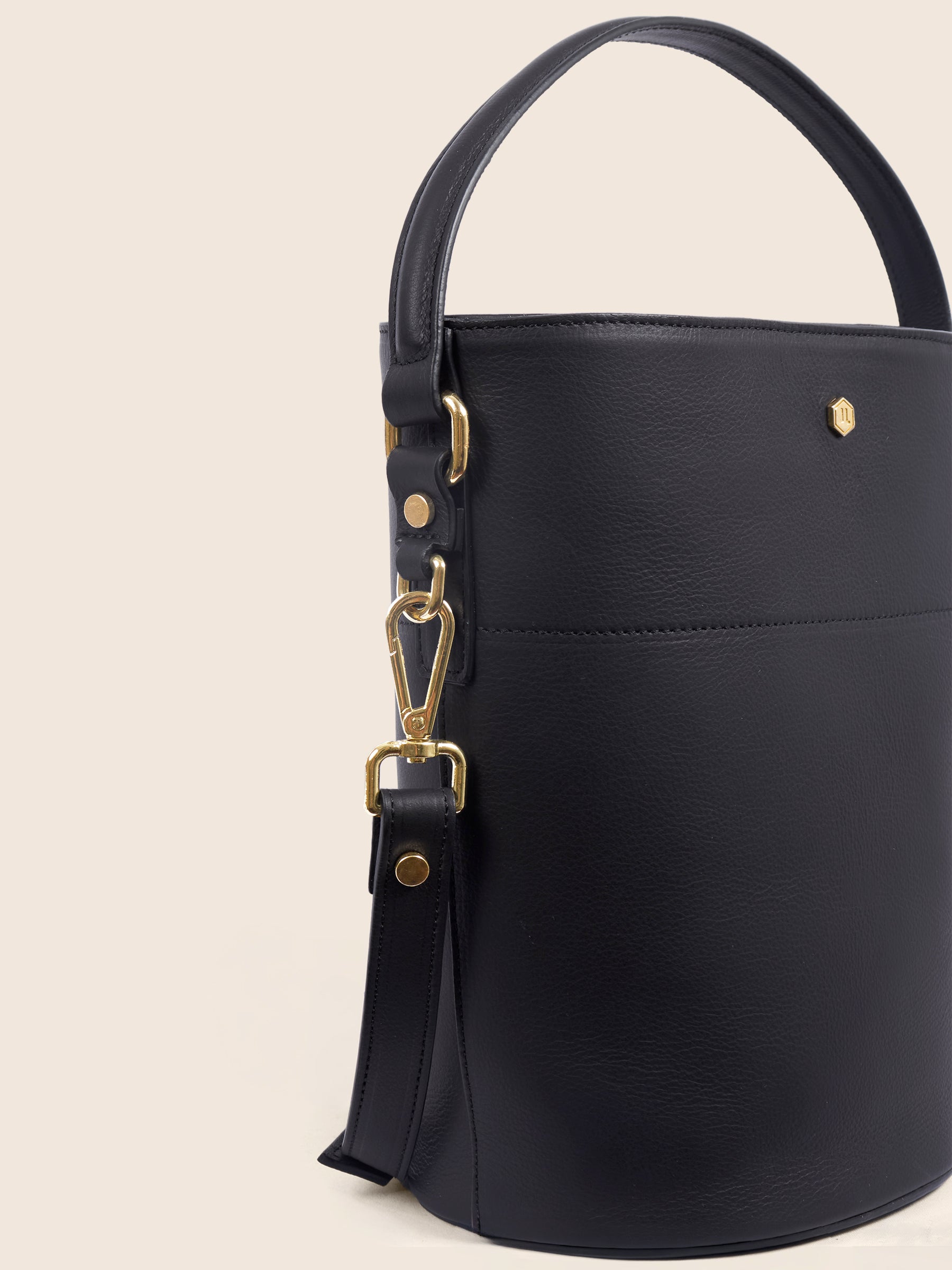 sac sceau cuir noir vue detail jules jenn