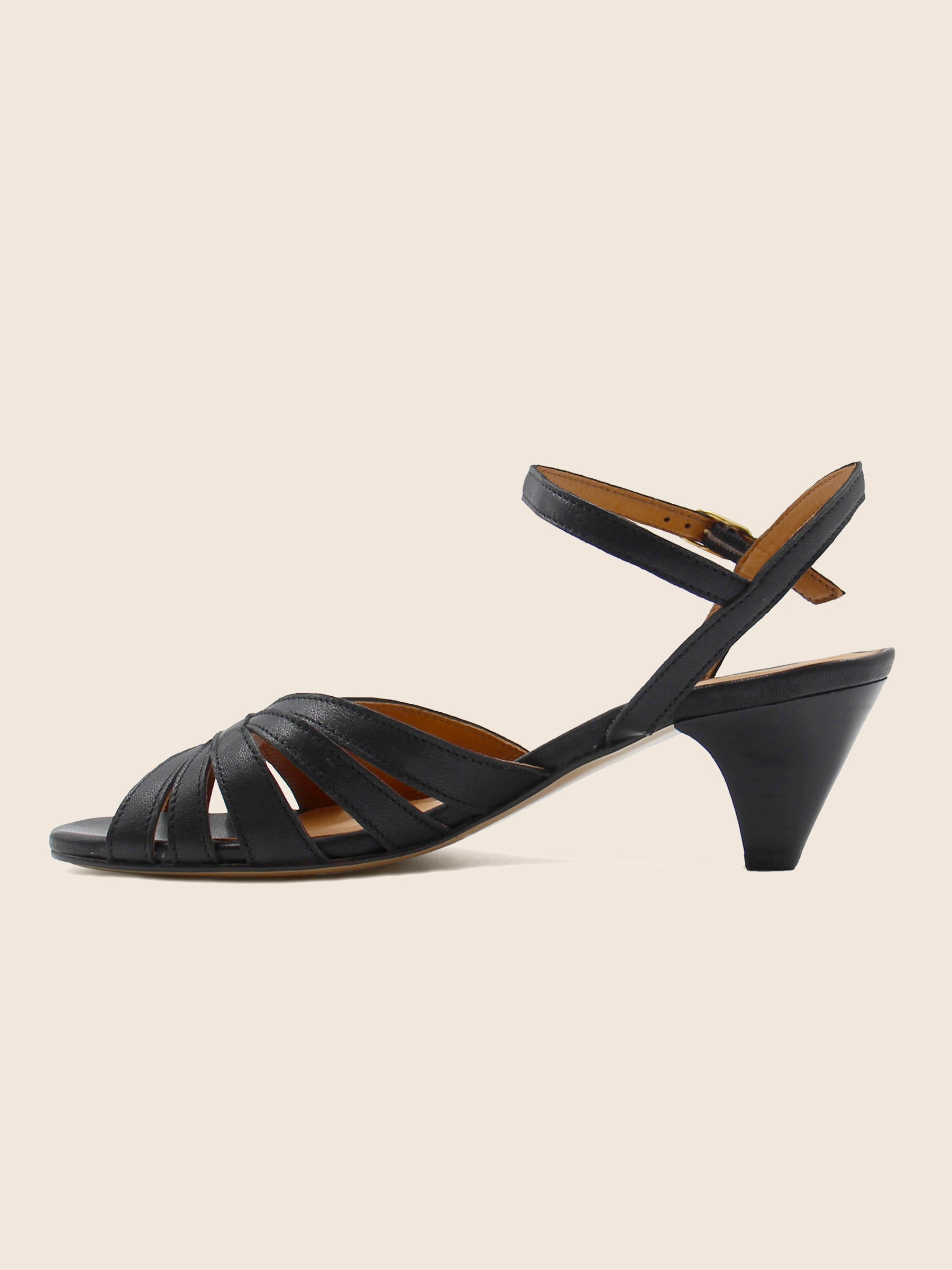 vue interieur sandales moyen talon brides cuir noir jules & jenn