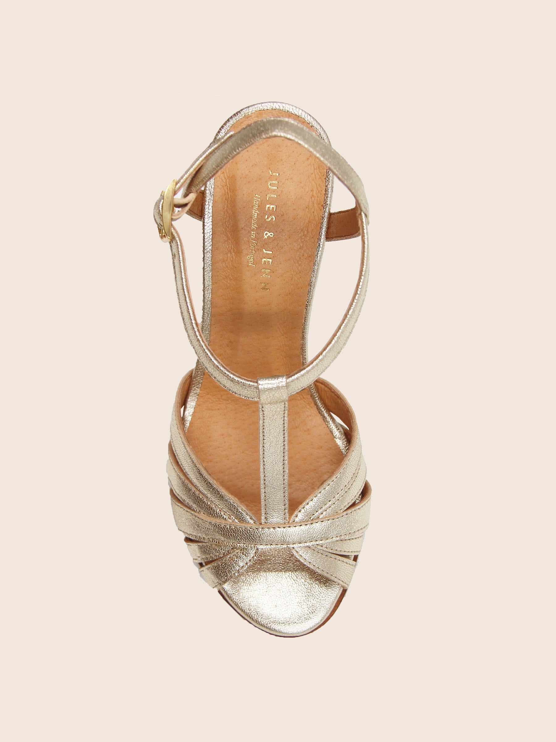 vue dessus sandales talon brides cuir metallise dore jules jenn