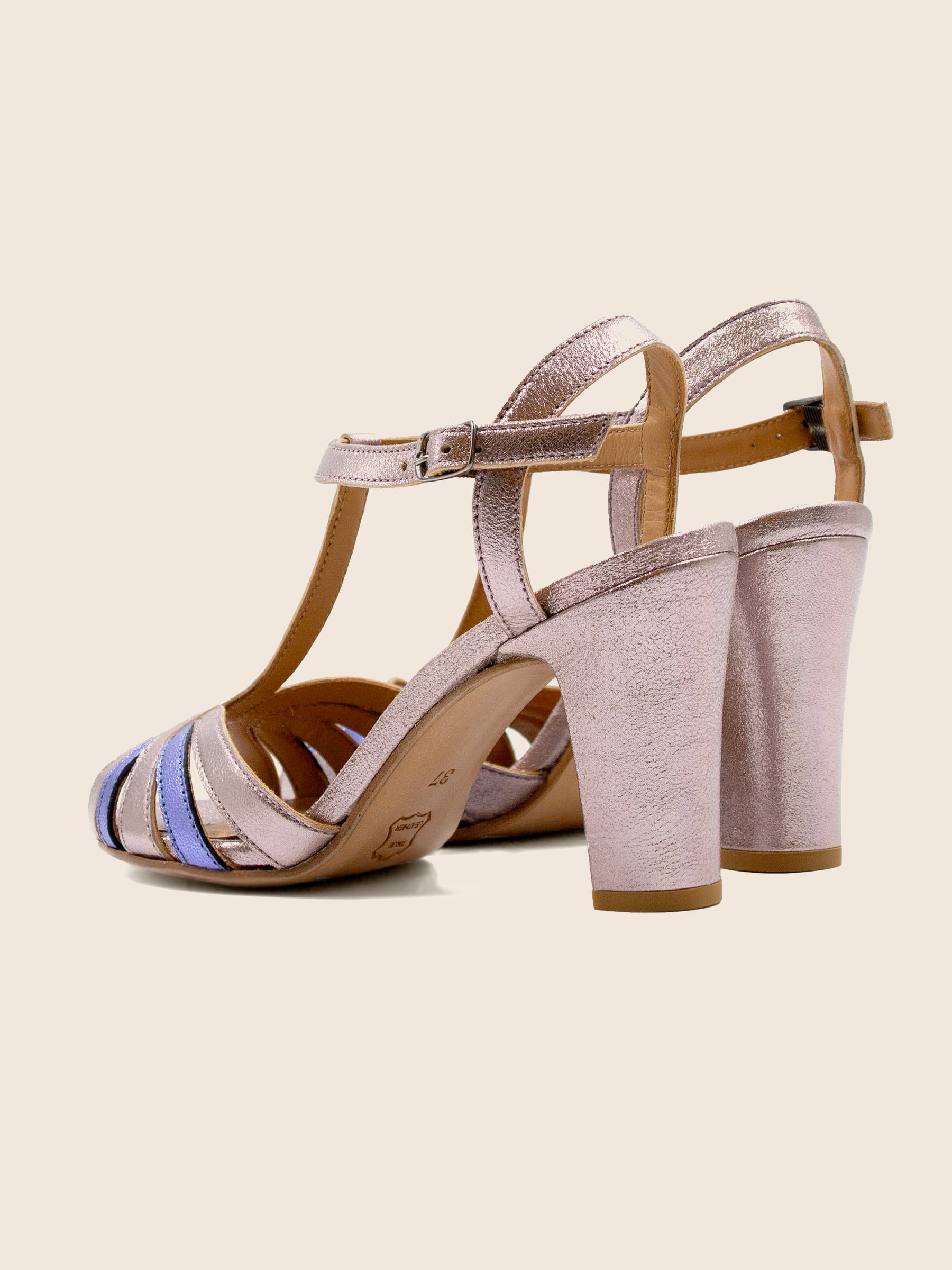 vue arriere sandales talon brides cuir metallise argent bleu jules jenn