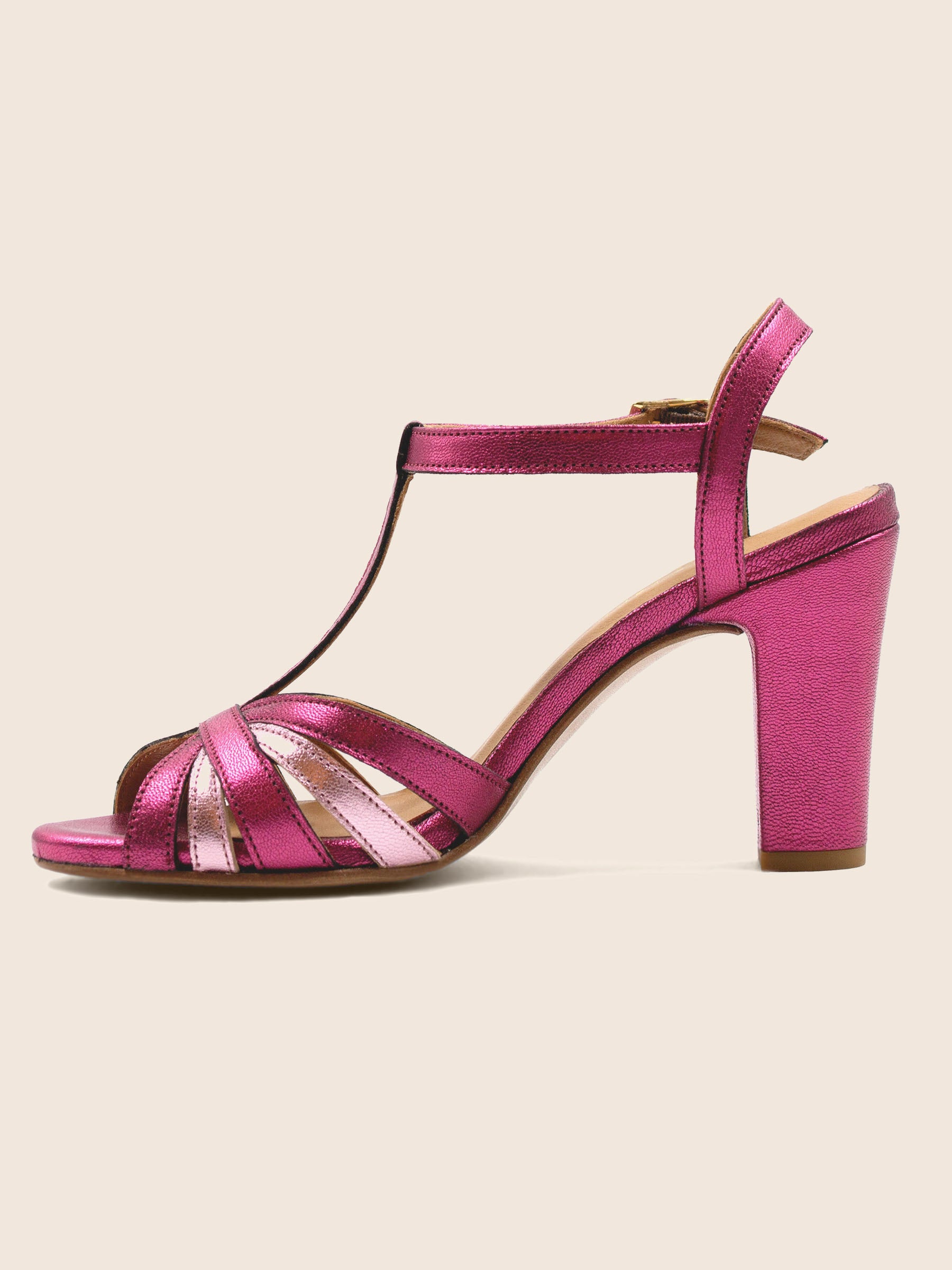 vue interieur sandales talon brides cuir metallise rose jules jenn