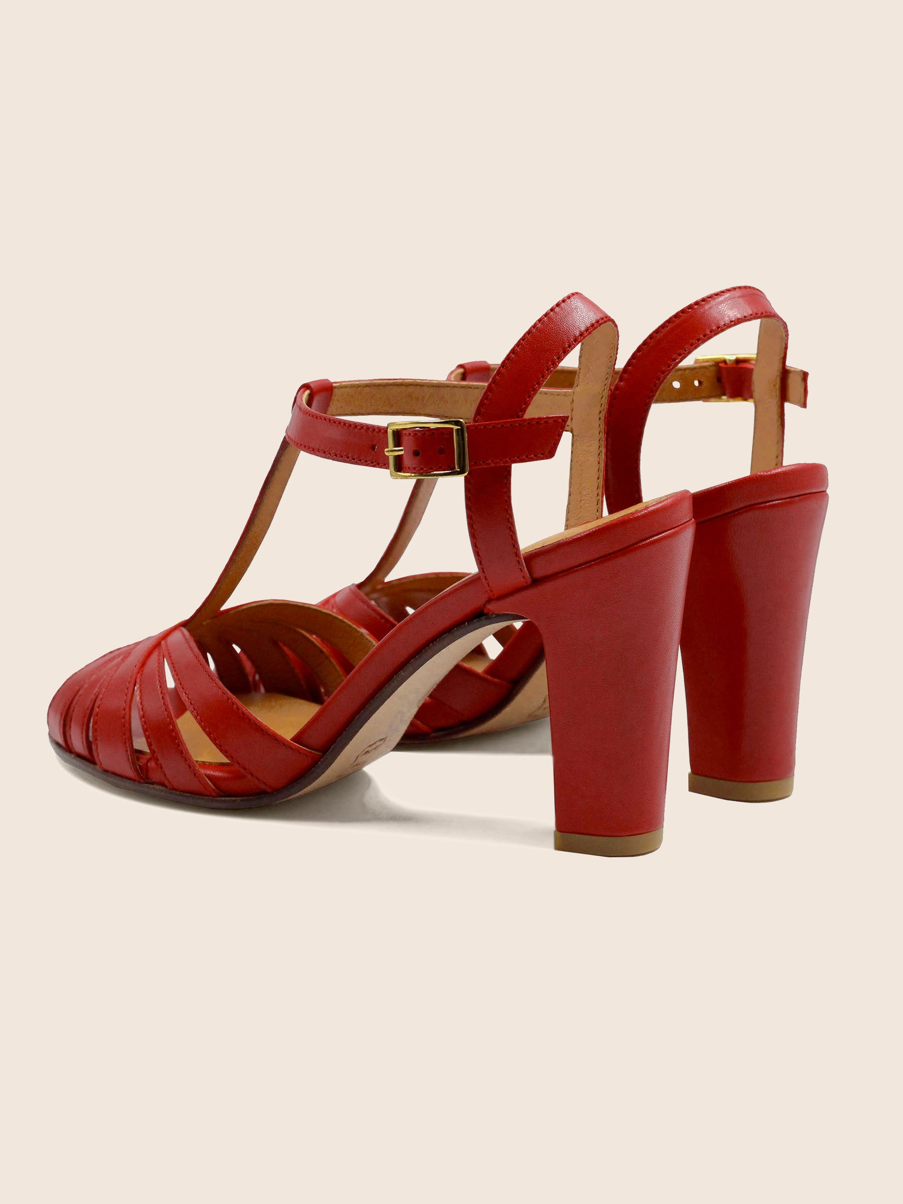 vue arriere sandales talon brides cuir rouge jules jenn