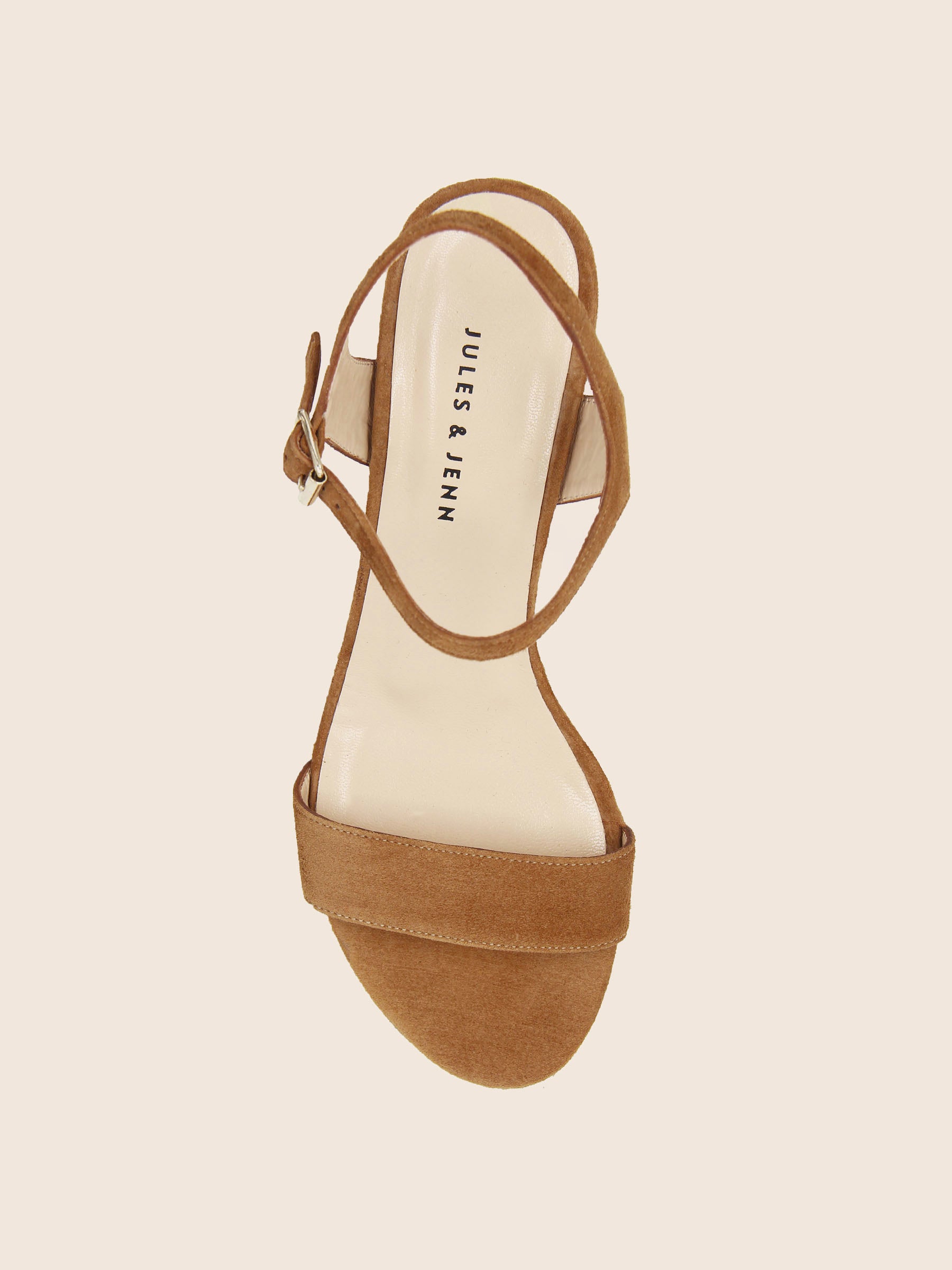 vue dessus sandales à talon cuir daim camel jules & jenn