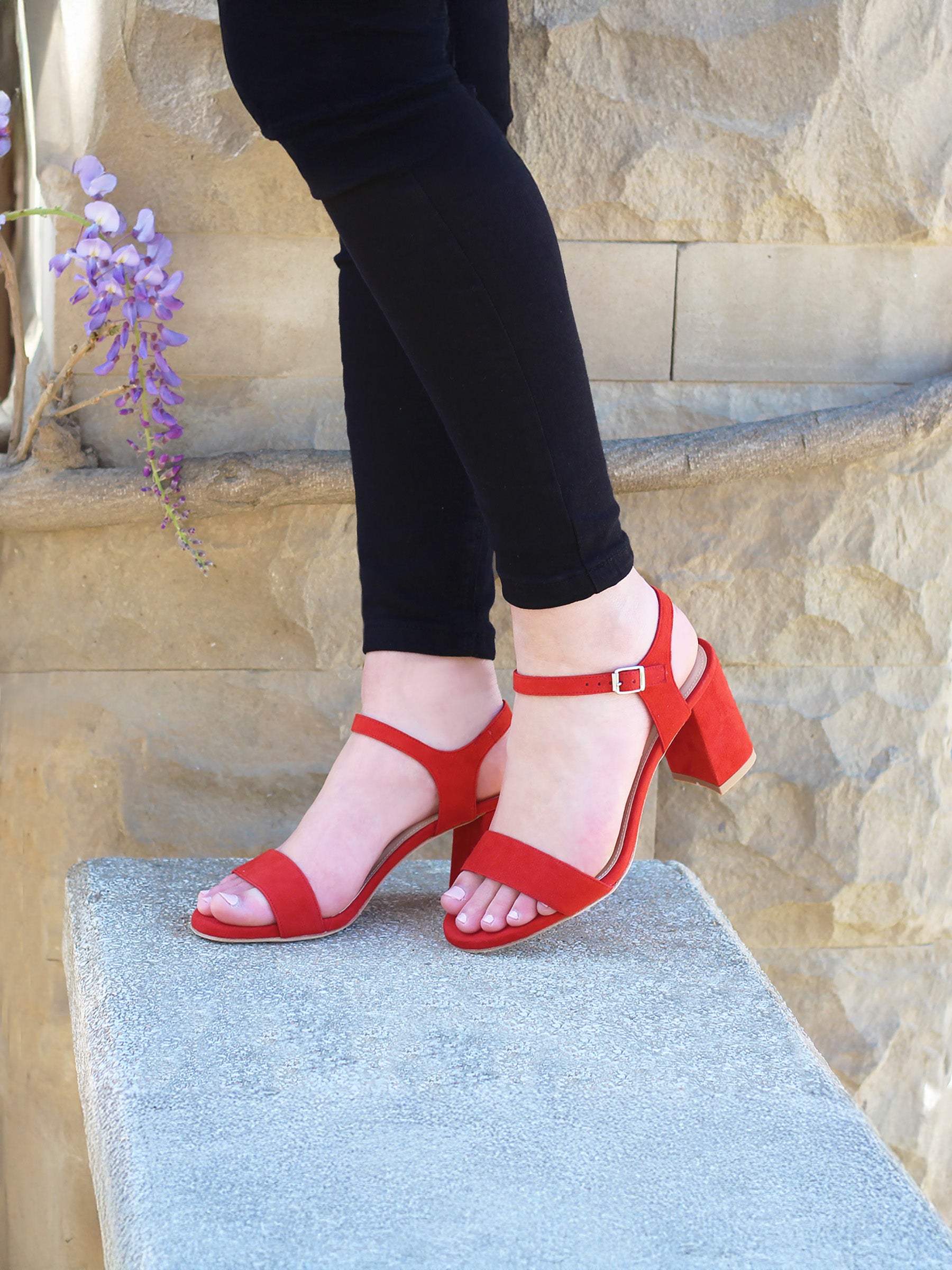 vue portée sandales talon cuir daim rouge jules jenn