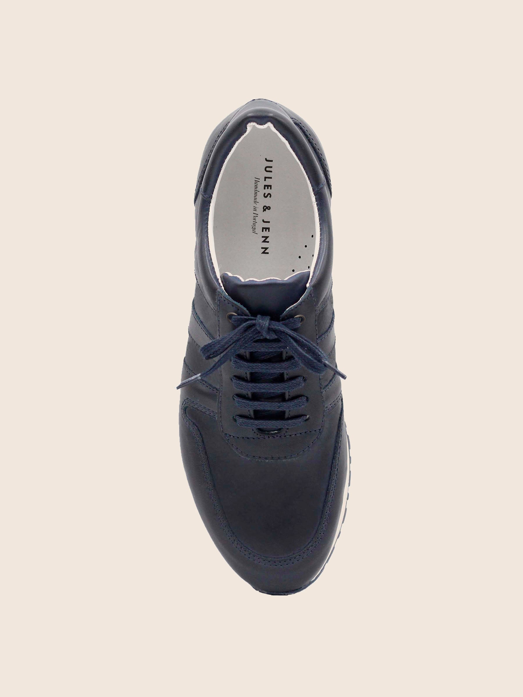 vue dessus sneakers cuir bleu jules jenn