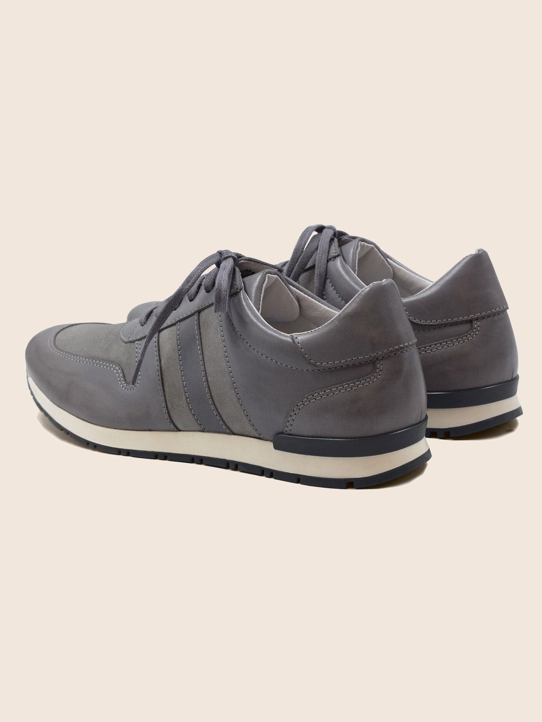 vue arriere sneakers cuir daim gris jules jenn
