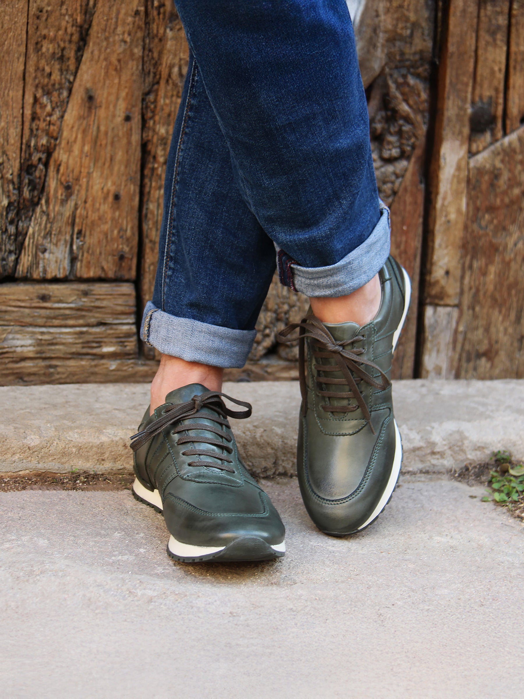 vue portée sneakers cuir vert jules jenn