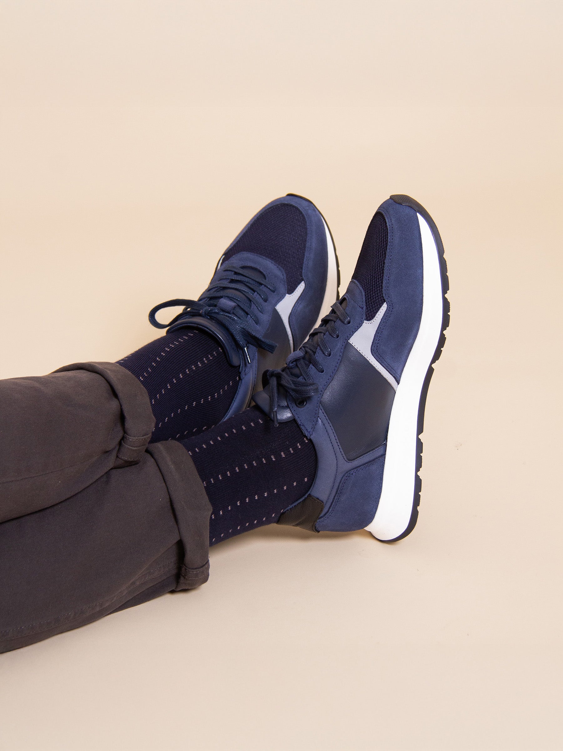 vue portée sneakers noe cuir bleu jules jenn