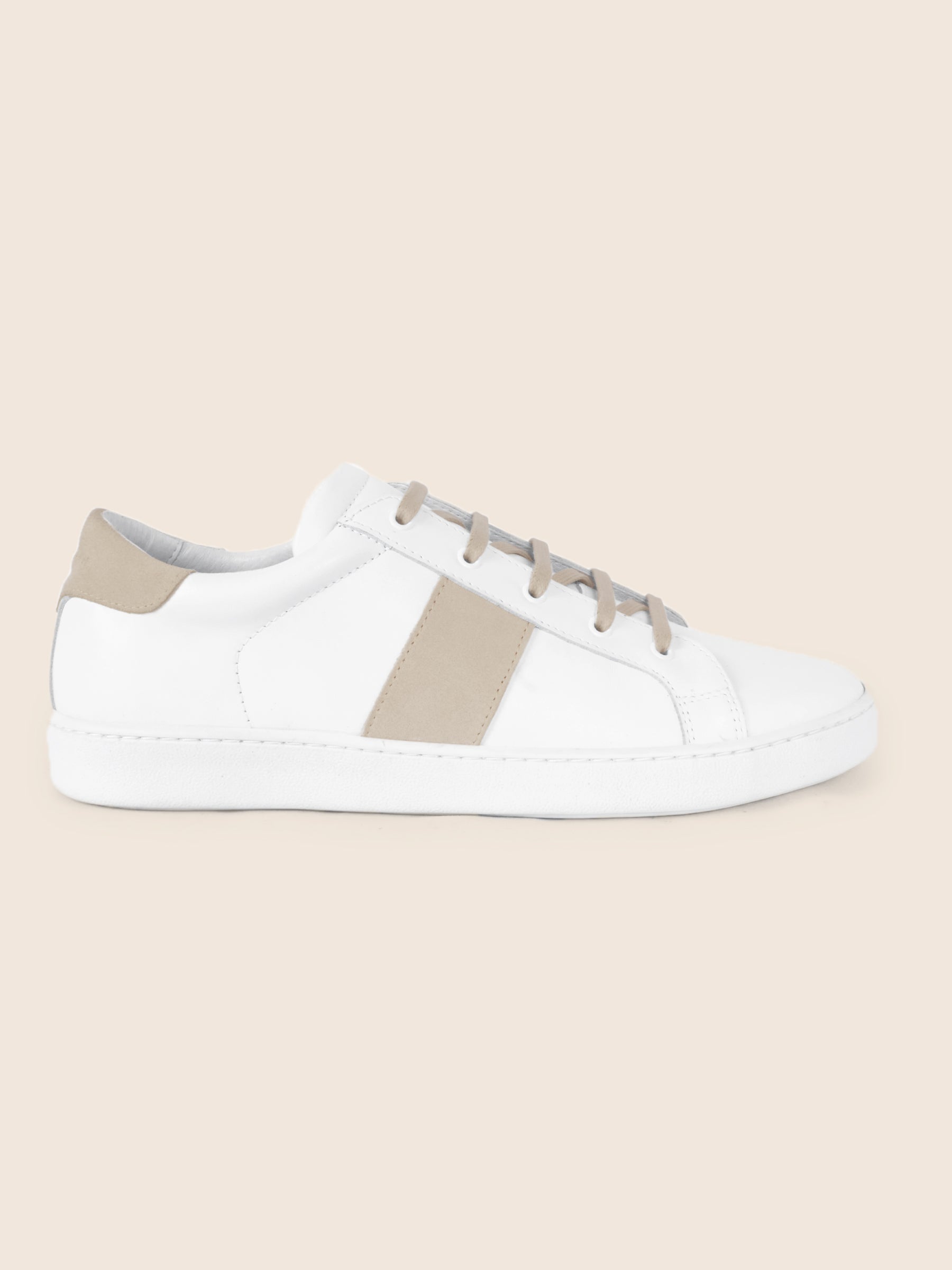 vue exterieur tennis lacet cuir blanc beige jules jenn