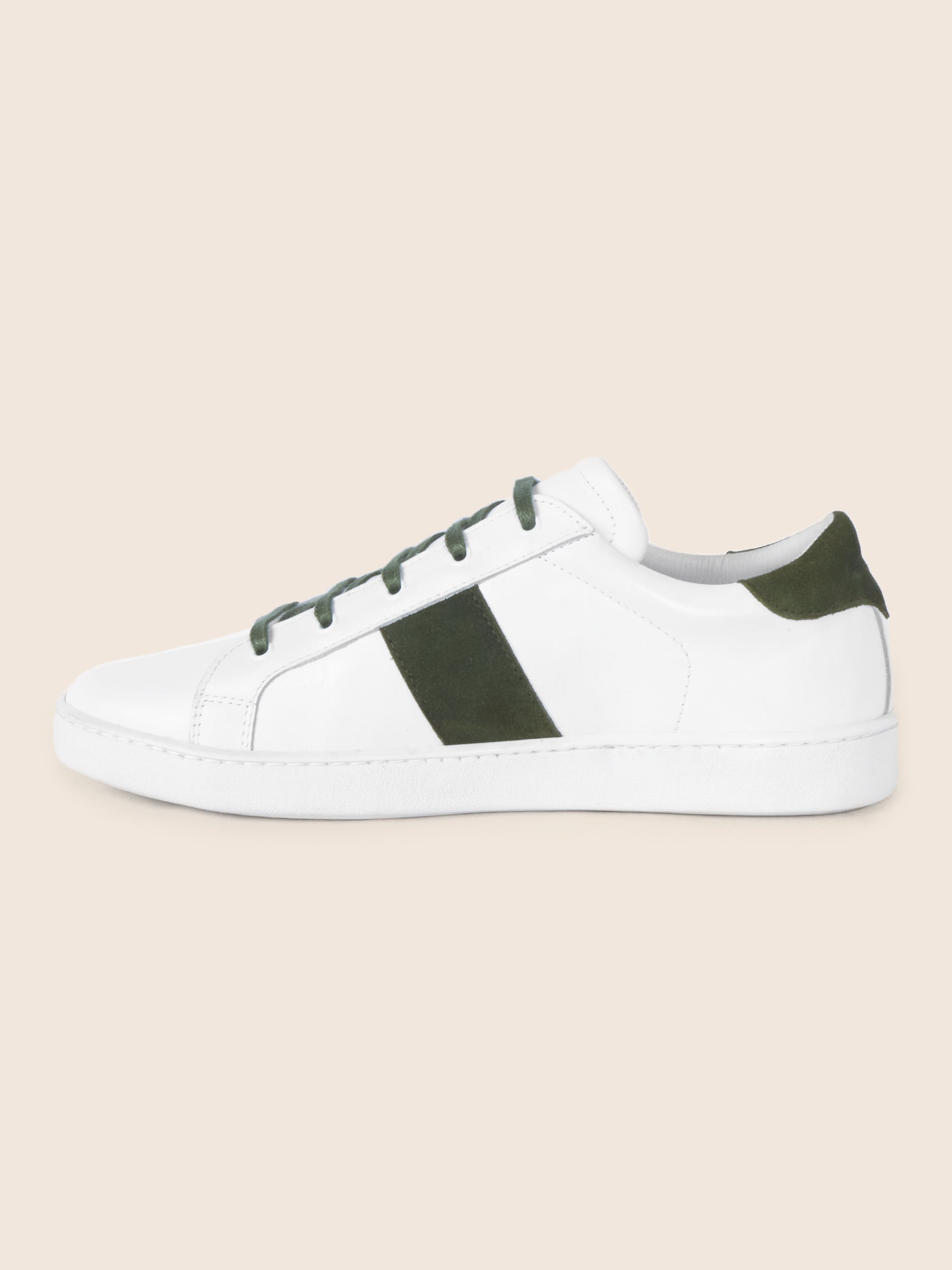 vue interieur tennis lacet cuir blanc kaki jules jenn