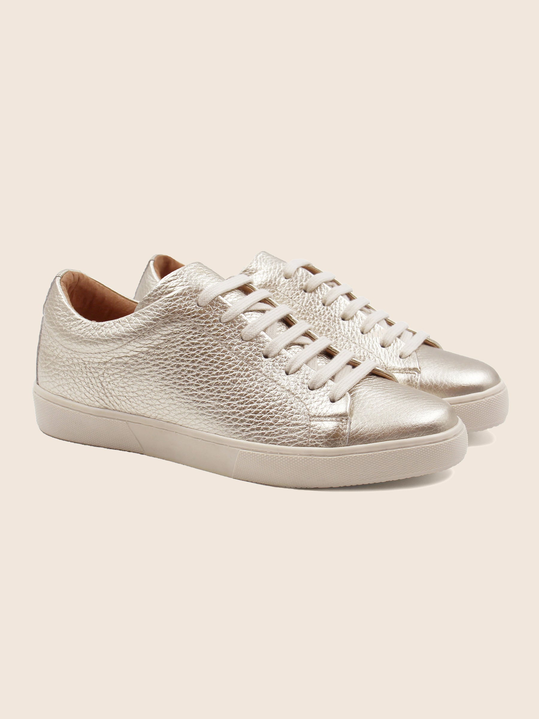 tennis lacet cuir graine metallise dore jules jenn