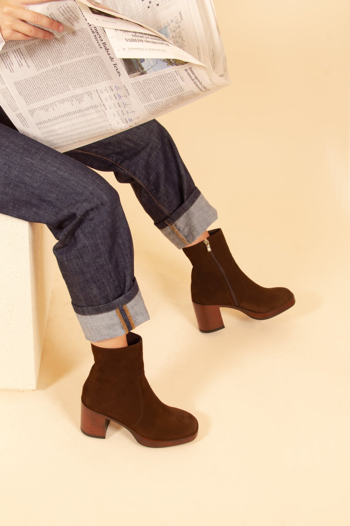 Bottines Femme En Daim Avec Talon Carré 5 Cm - Style Tendance Et Confortable, Pour Un Look Décontracté Ou élégant
