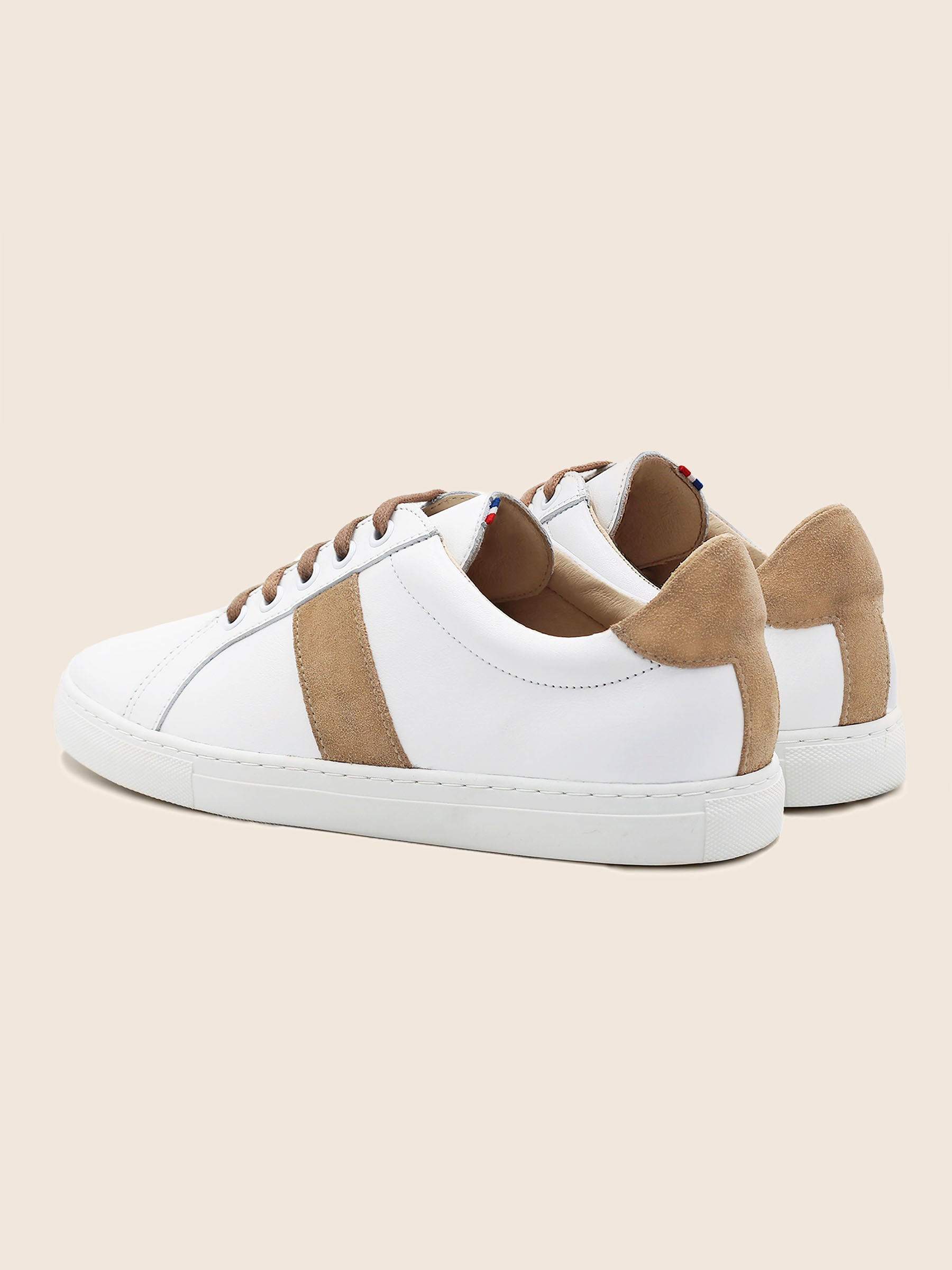 vue arriere baskets a lacet cuir blanc & beige jules & jenn