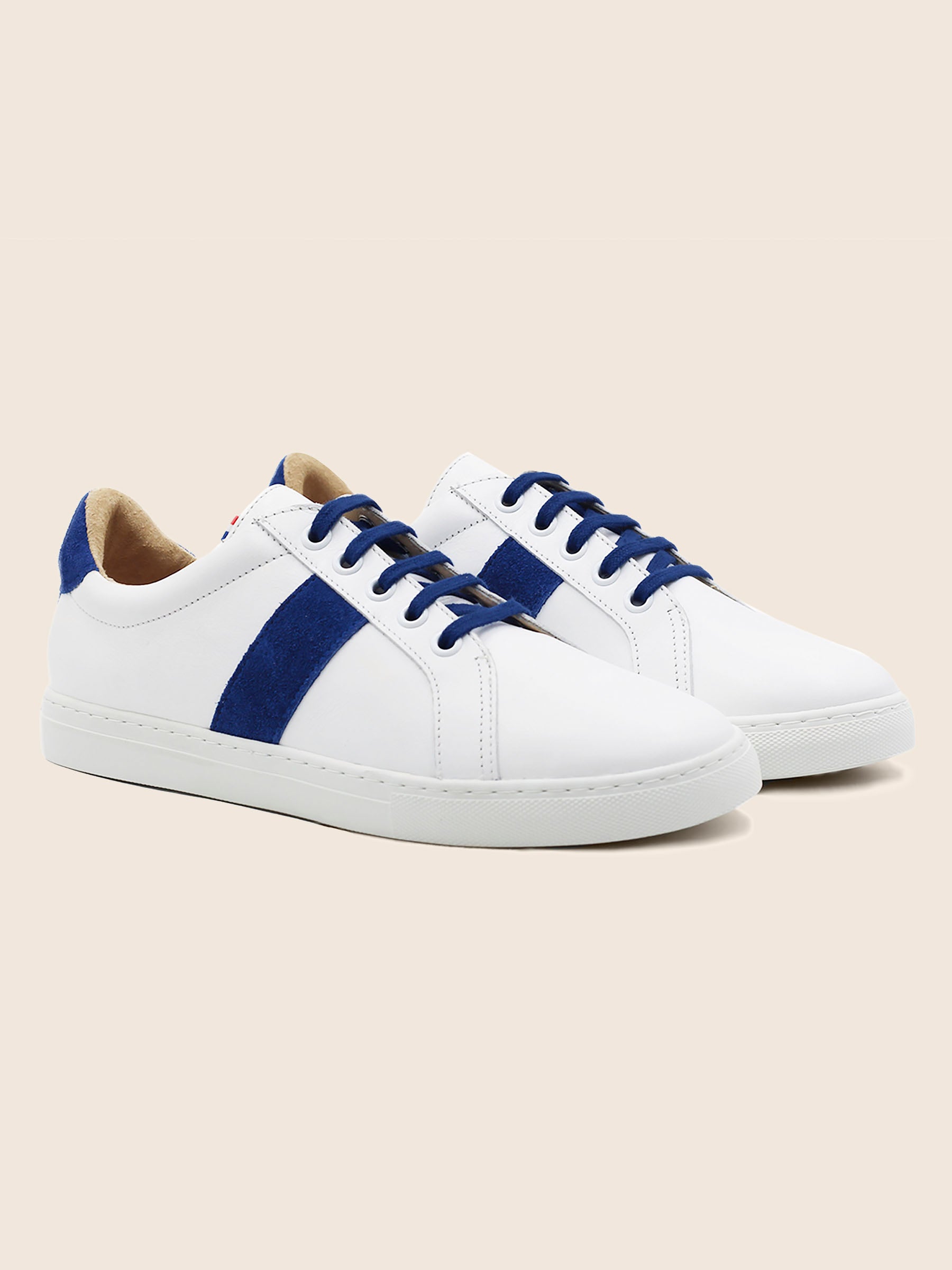 baskets a lacet cuir blanc & bleu jules & jenn