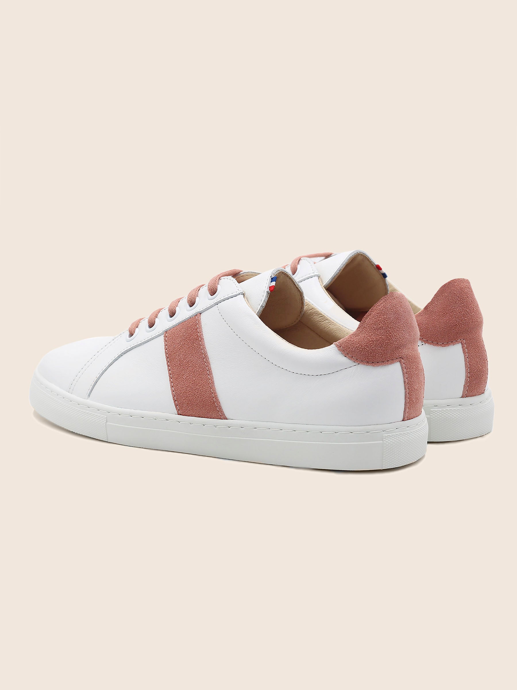 vue arriere baskets a lacet cuir blanc & rose jules & jenn