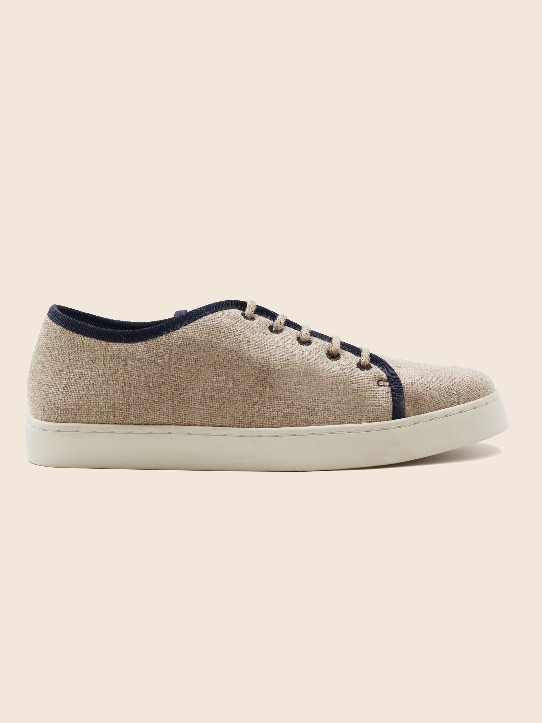 vue posée baskets lin beige bleu jules & jenn