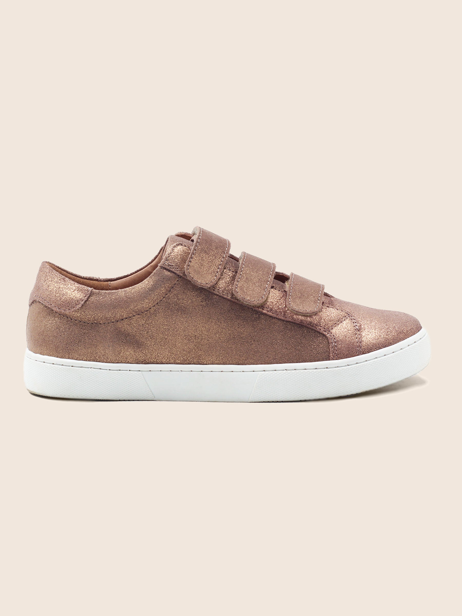 vue posée baskets a scratch cuir bronze metallise jules & jenn