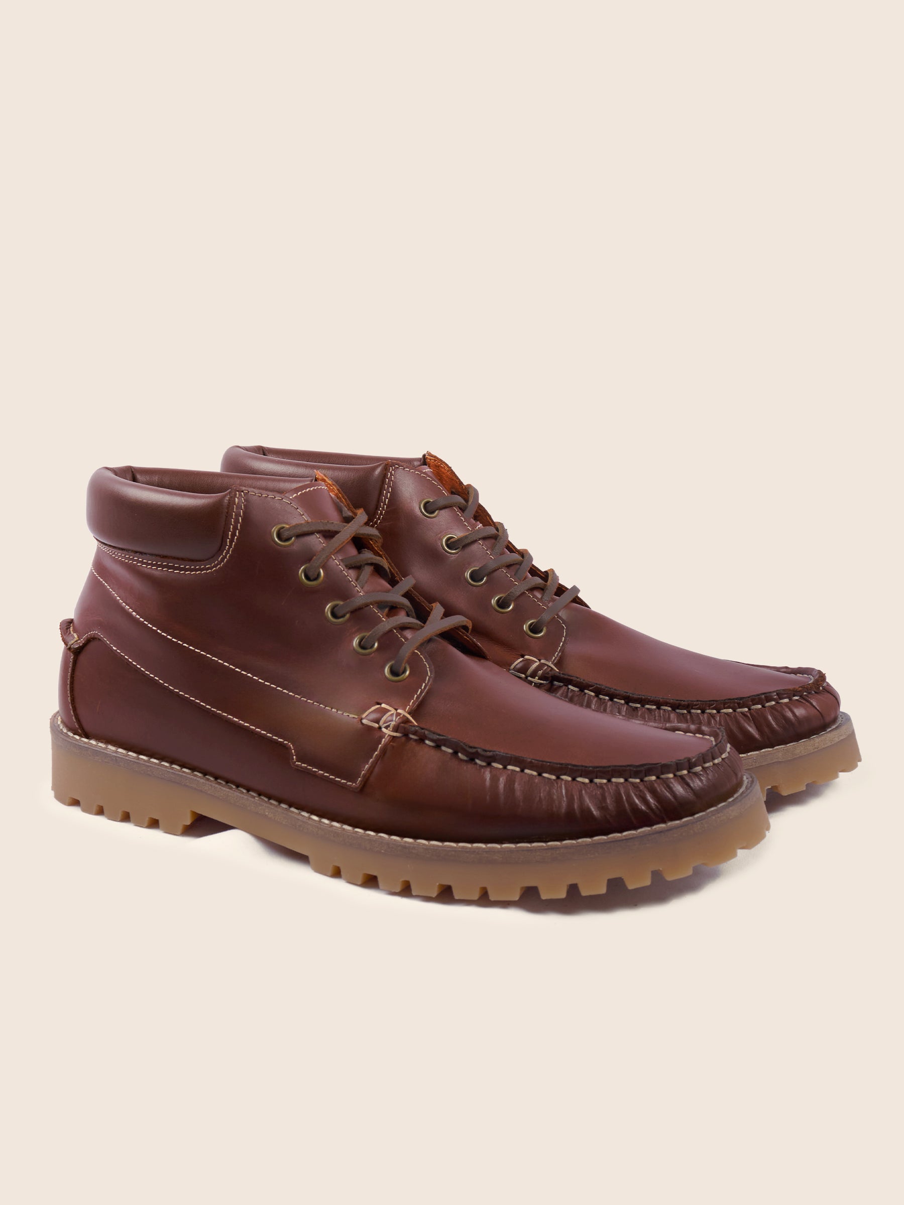 photo vue avant boots ateau campons tom cuir cognac jules jenn